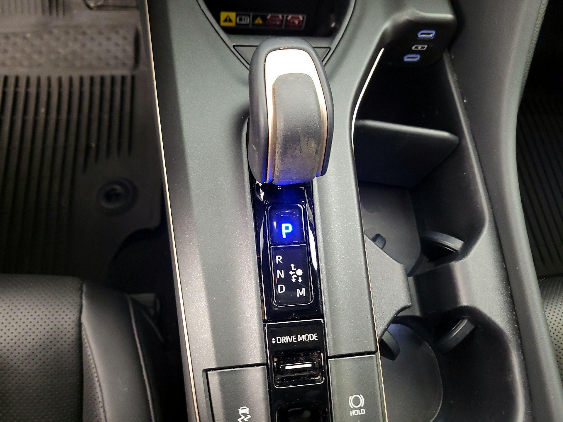 Thumbnail: 2023 Toyota Crown - 15