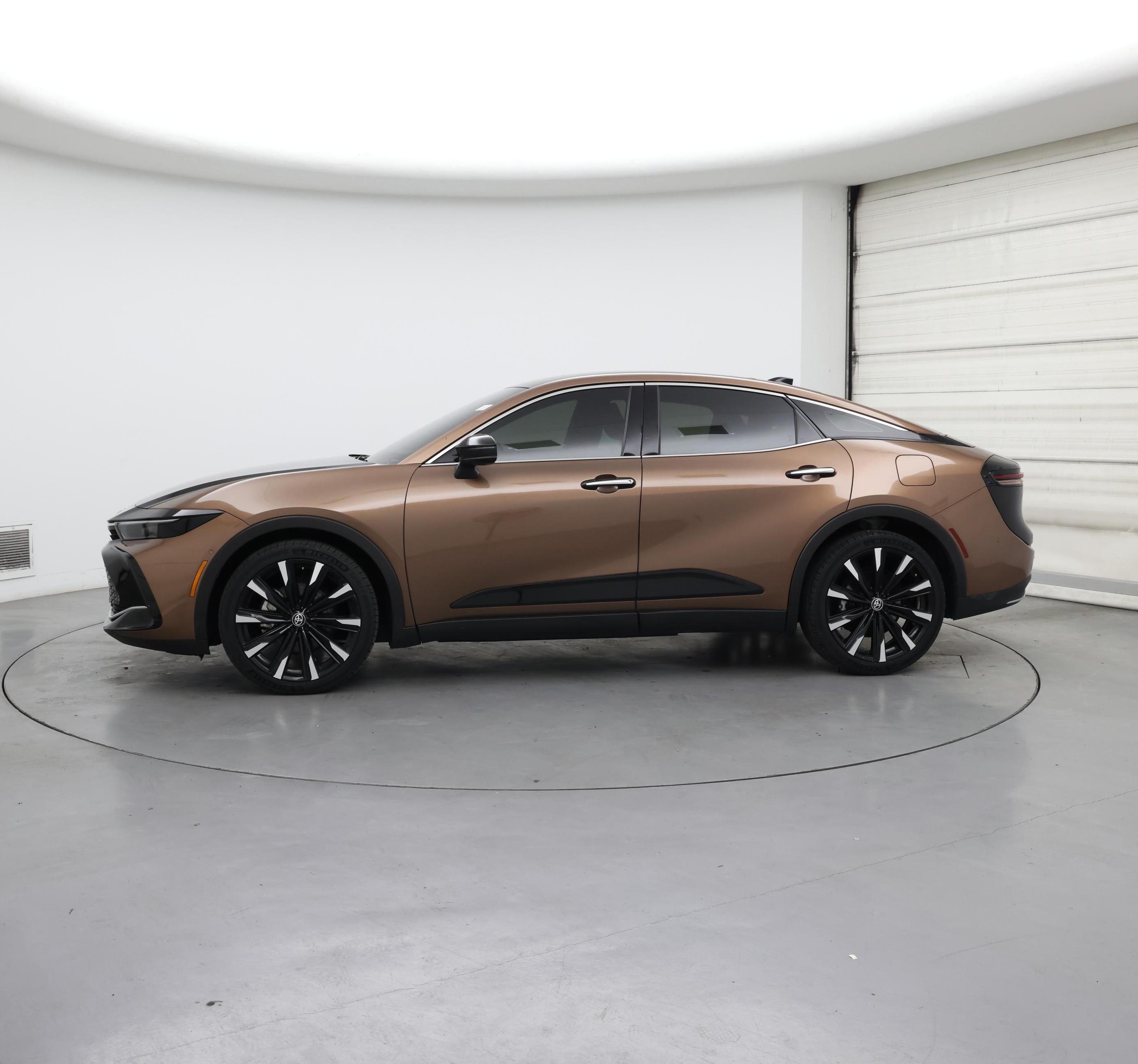 Thumbnail: 2023 Toyota Crown - 3