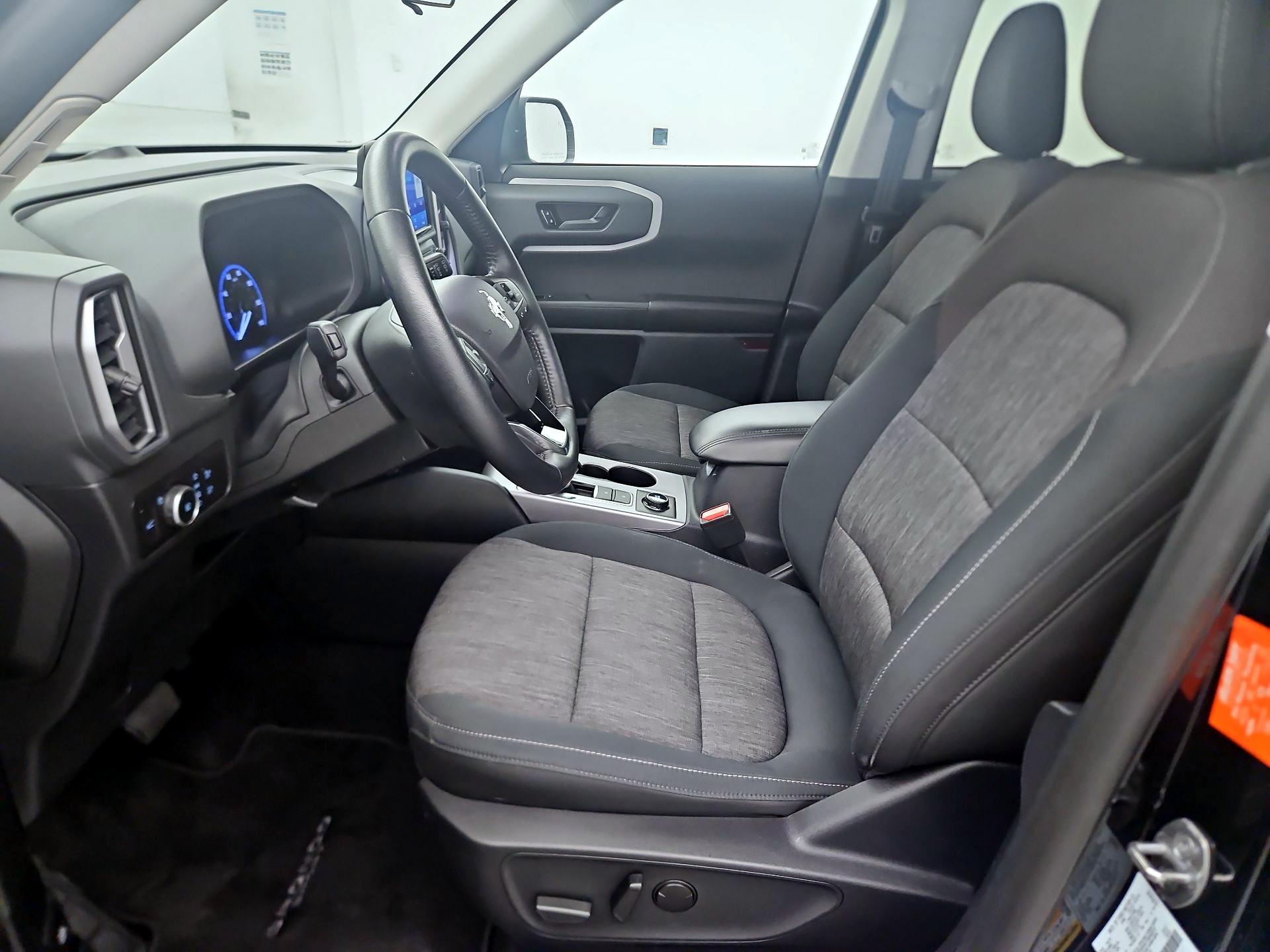 Thumbnail: 2023 Ford Bronco Sport - 11