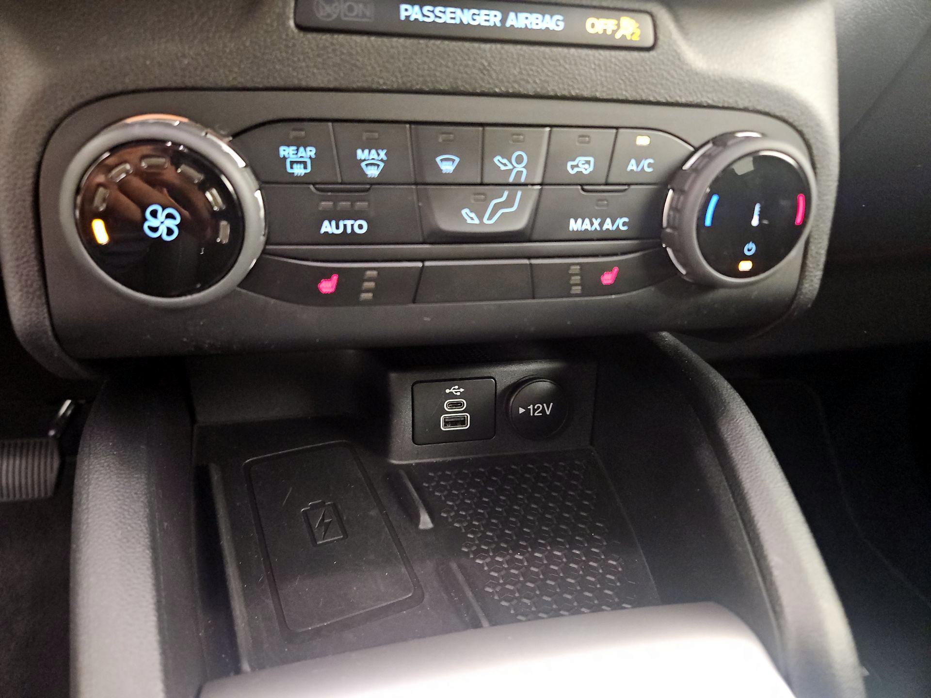 Thumbnail: 2023 Ford Bronco Sport - 16