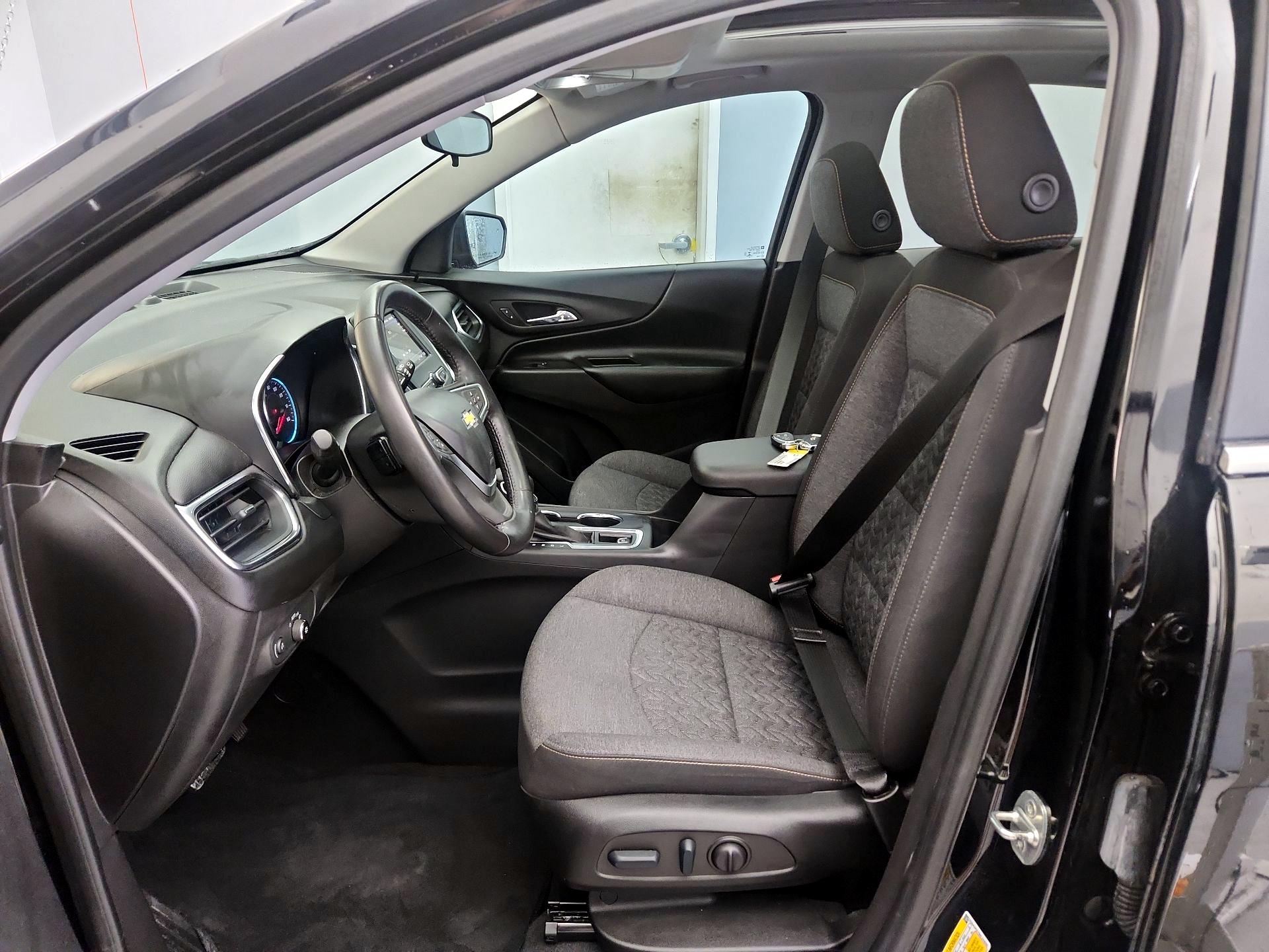 Thumbnail: 2022 Chevrolet Equinox - 11