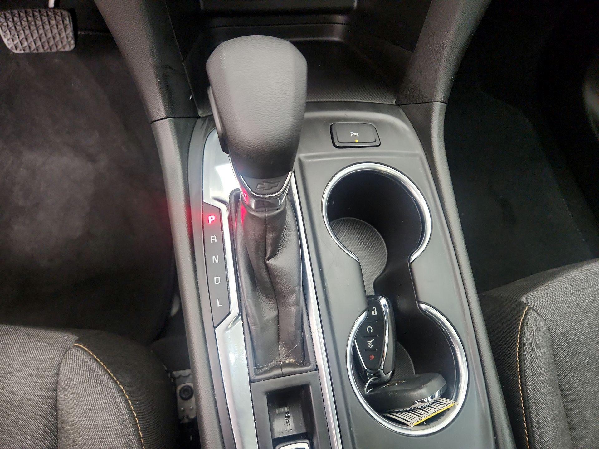 Thumbnail: 2022 Chevrolet Equinox - 17