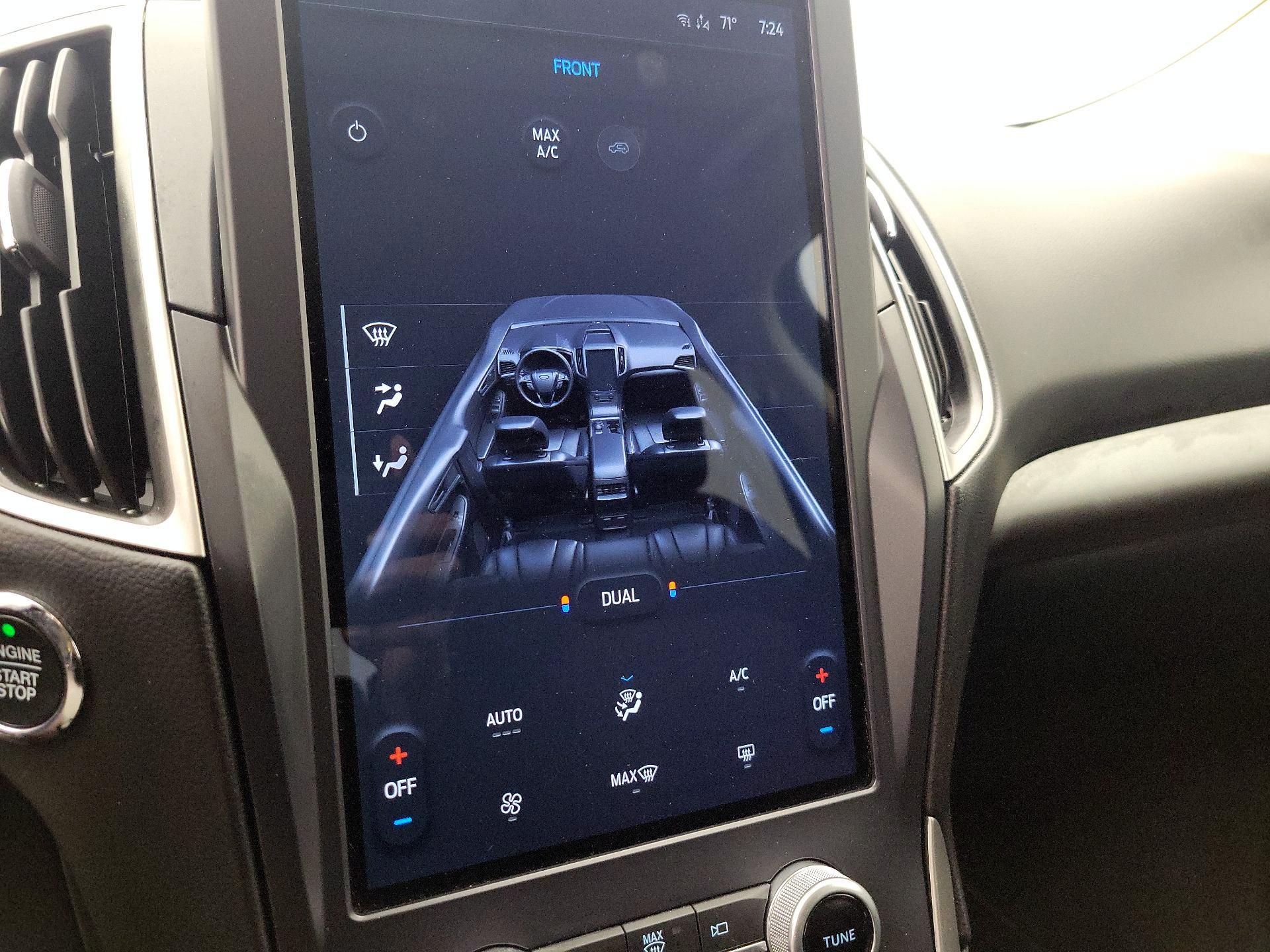 Thumbnail: 2022 Ford Edge - 16