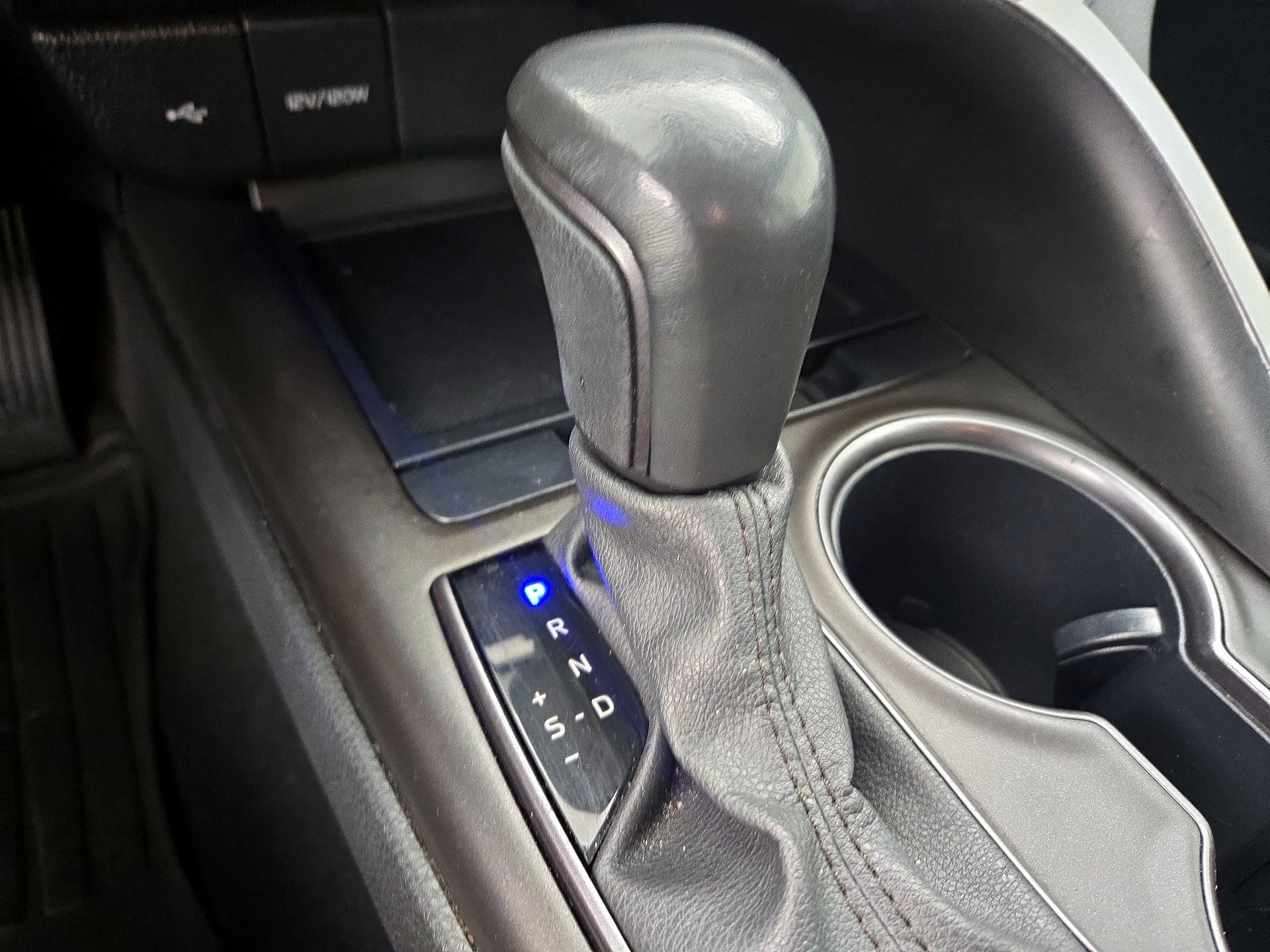 Thumbnail: 2023 Toyota Camry - 17