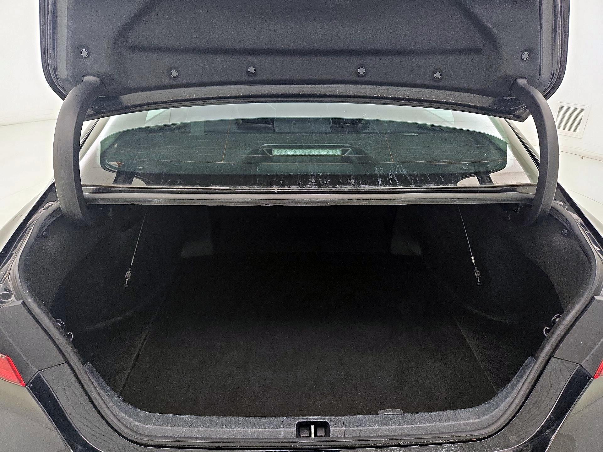 Thumbnail: 2023 Toyota Camry - 20