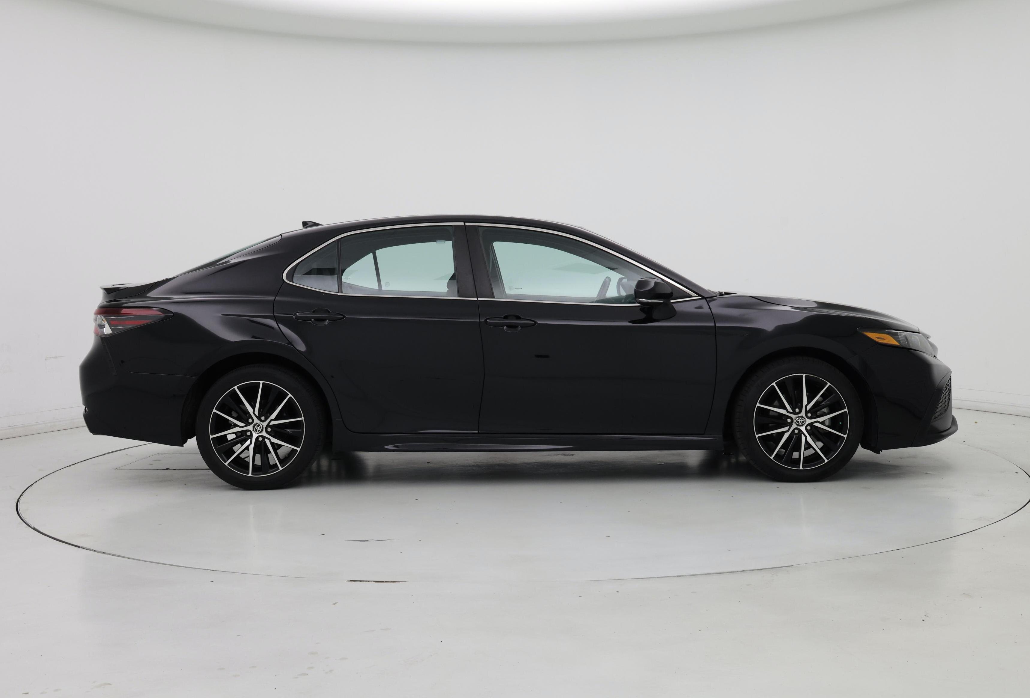 Thumbnail: 2023 Toyota Camry - 7