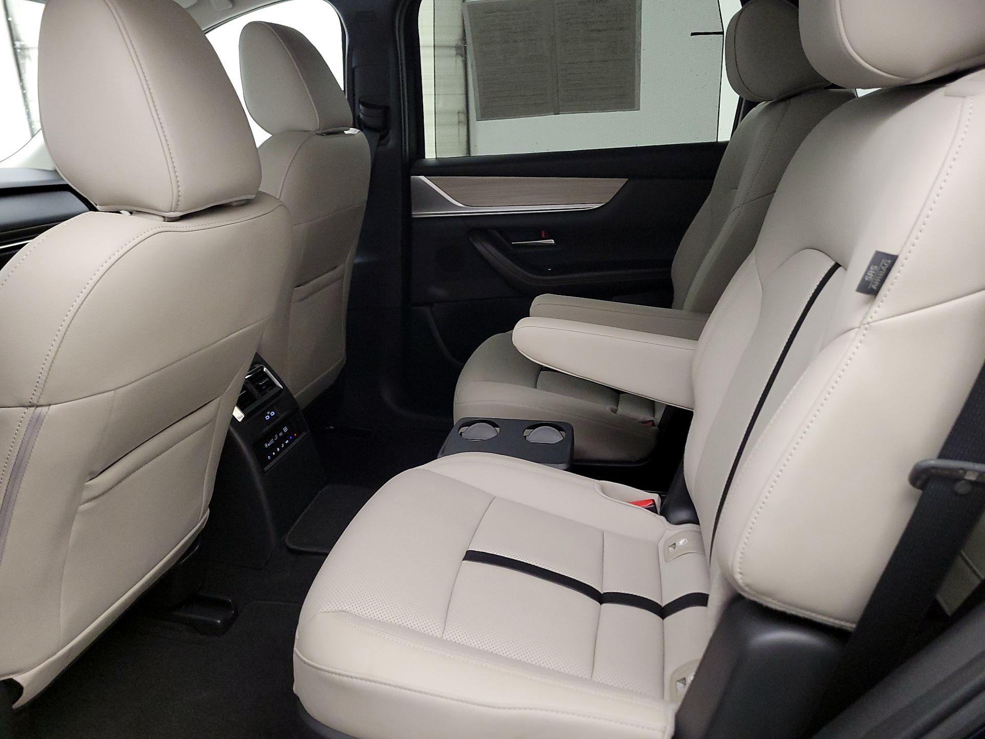 Thumbnail: 2024 Mazda CX-90 - 19