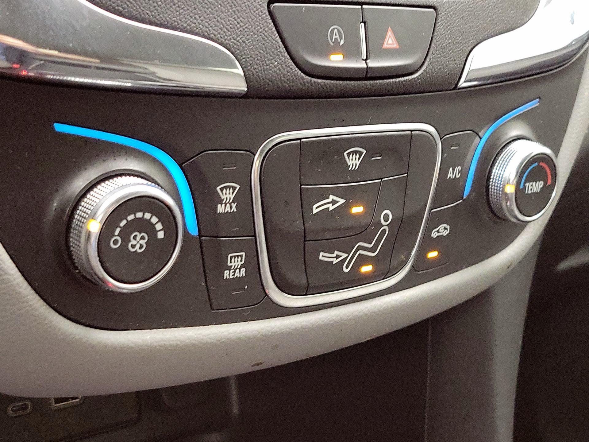 Thumbnail: 2022 Chevrolet Equinox - 16