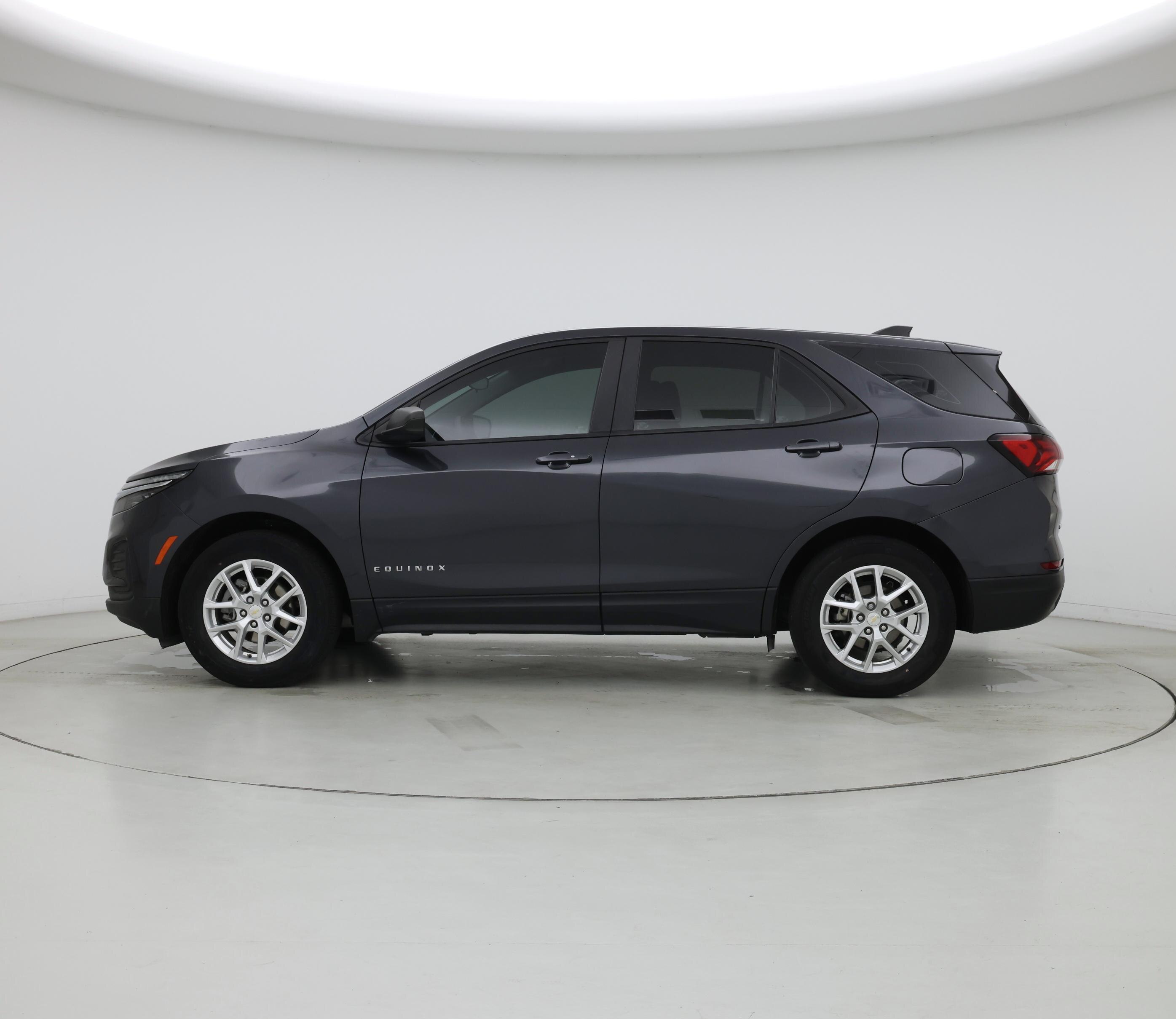 Thumbnail: 2022 Chevrolet Equinox - 3