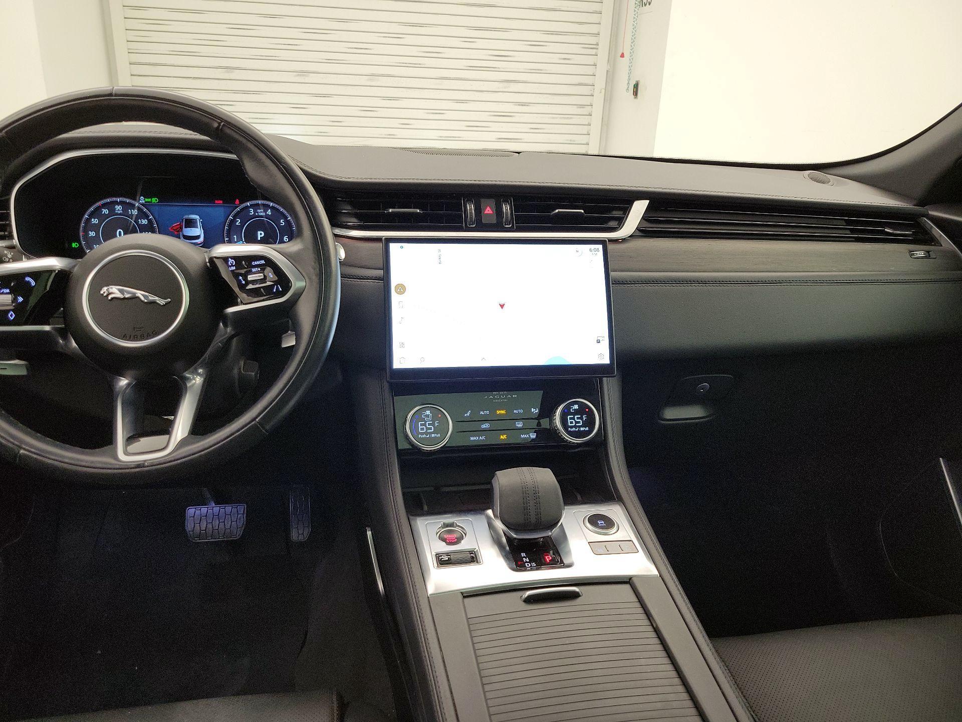 Thumbnail: 2021 Jaguar F-Pace - 9