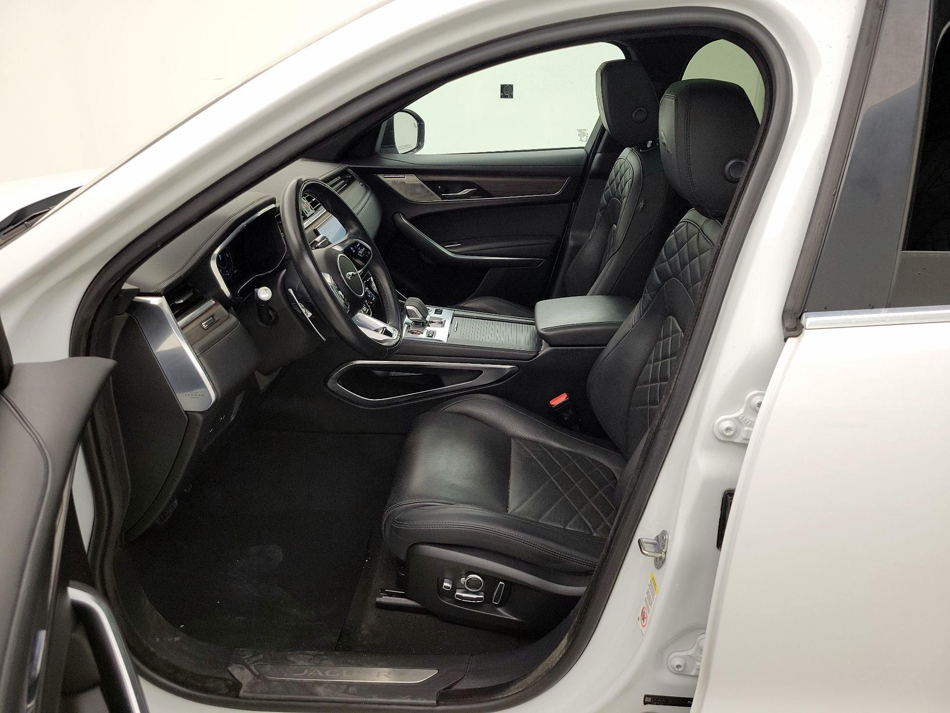 Thumbnail: 2021 Jaguar F-Pace - 11