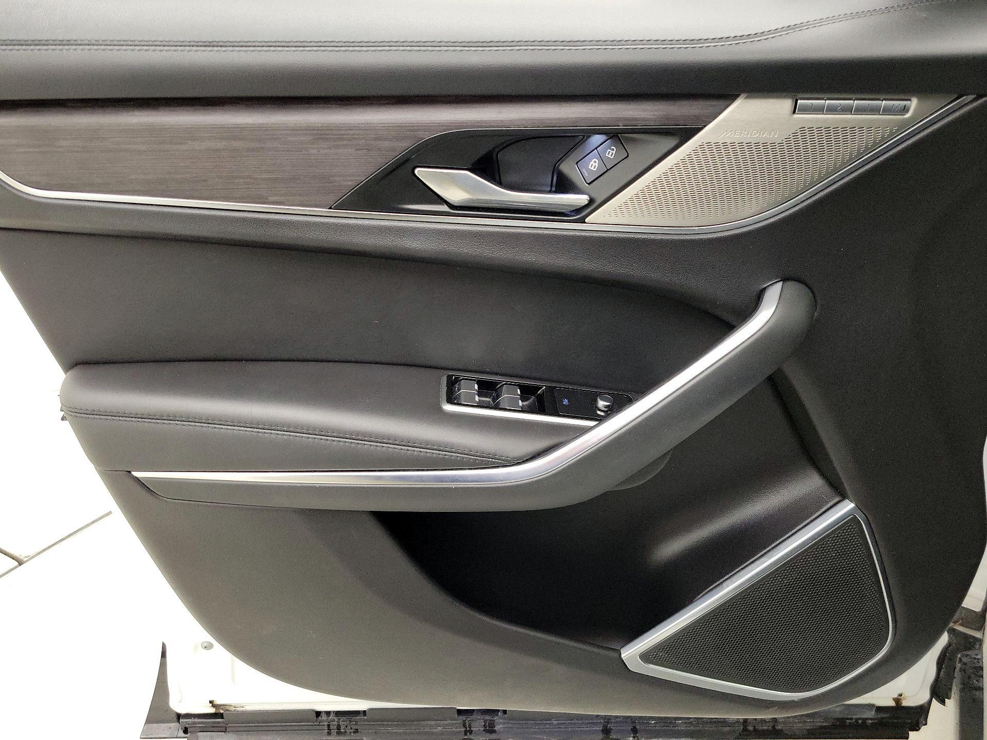 Thumbnail: 2021 Jaguar F-Pace - 12