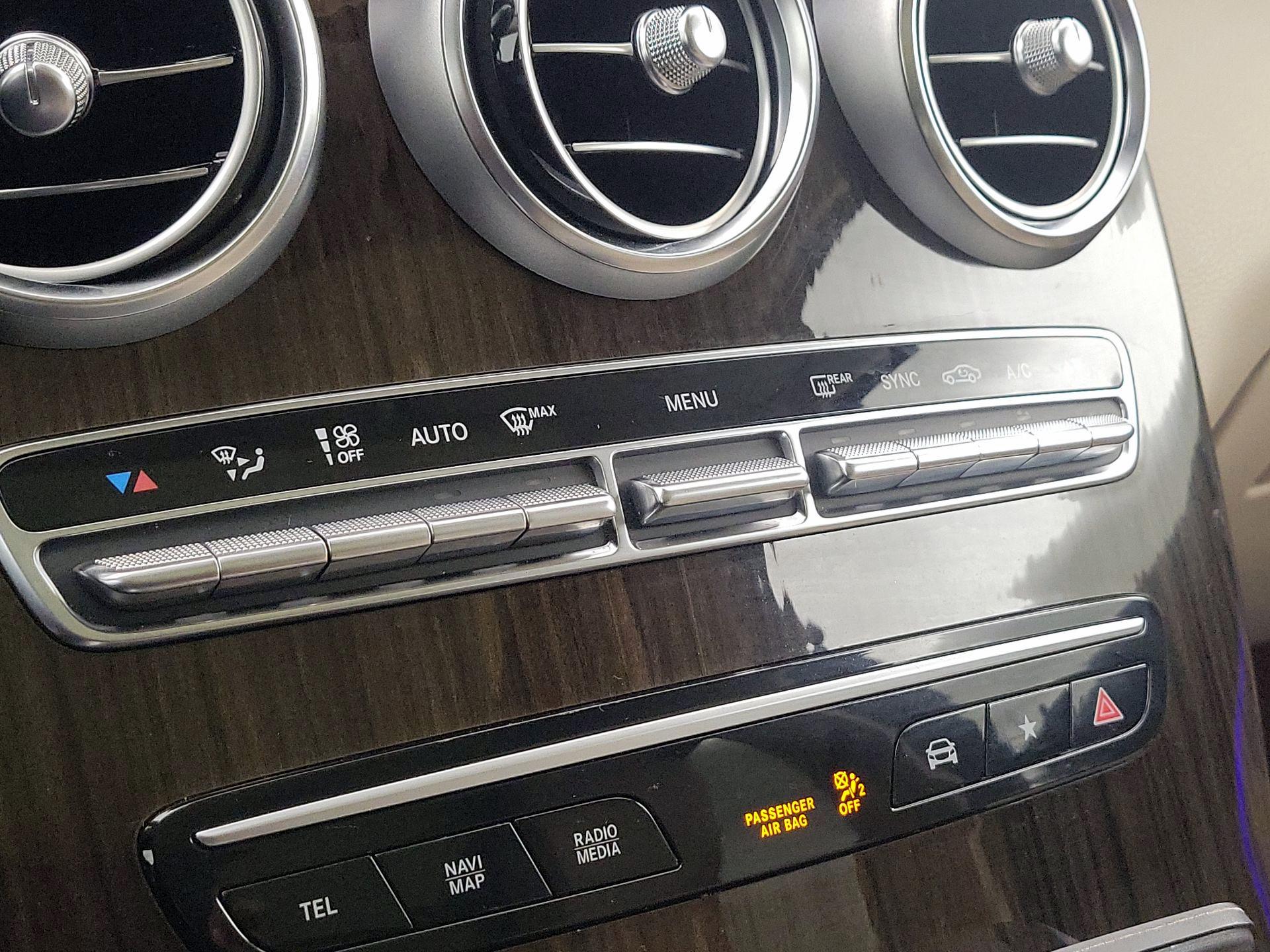 Thumbnail: 2022 Mercedes-Benz GLC - 16