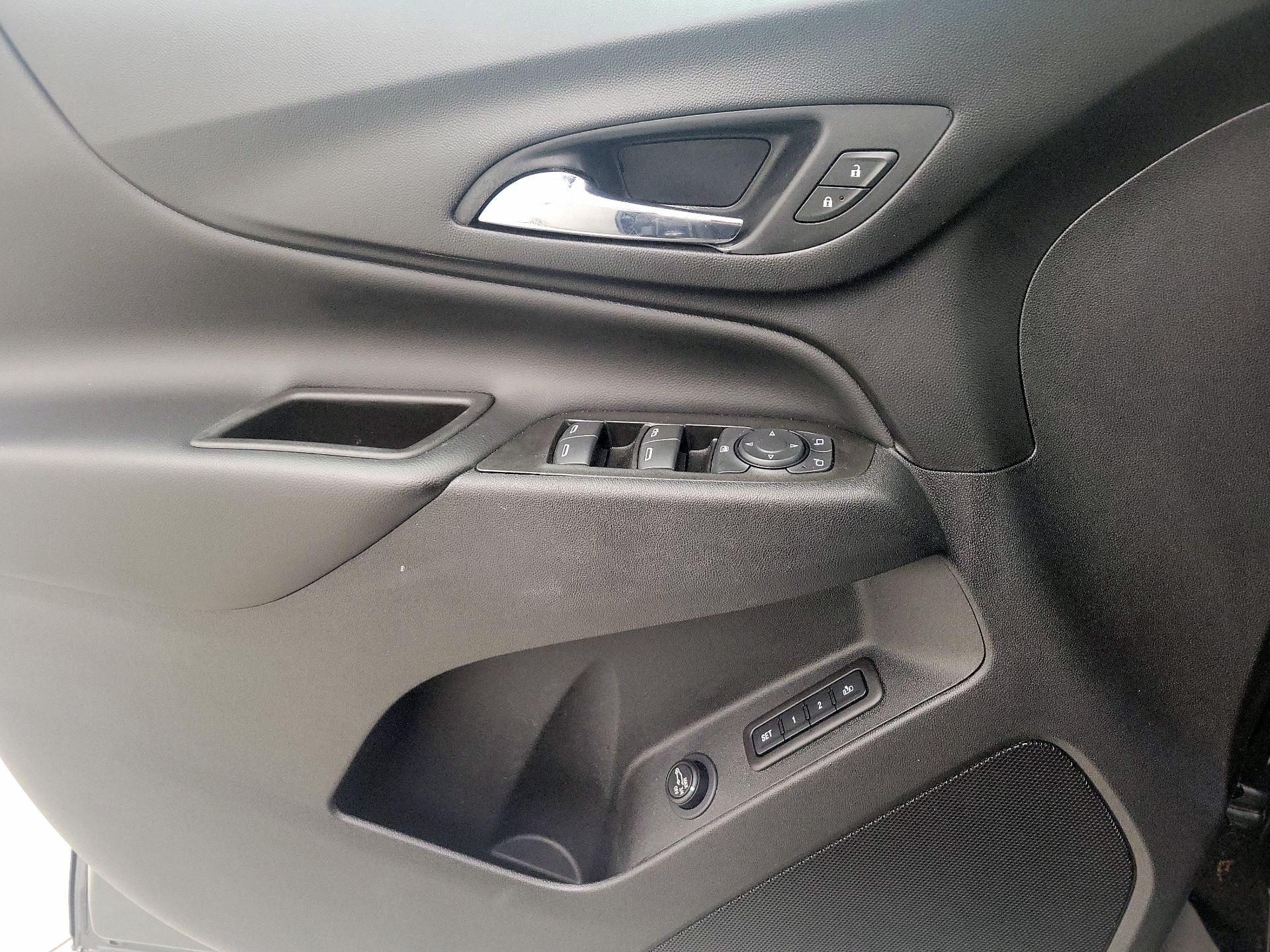 Thumbnail: 2021 Chevrolet Equinox - 12