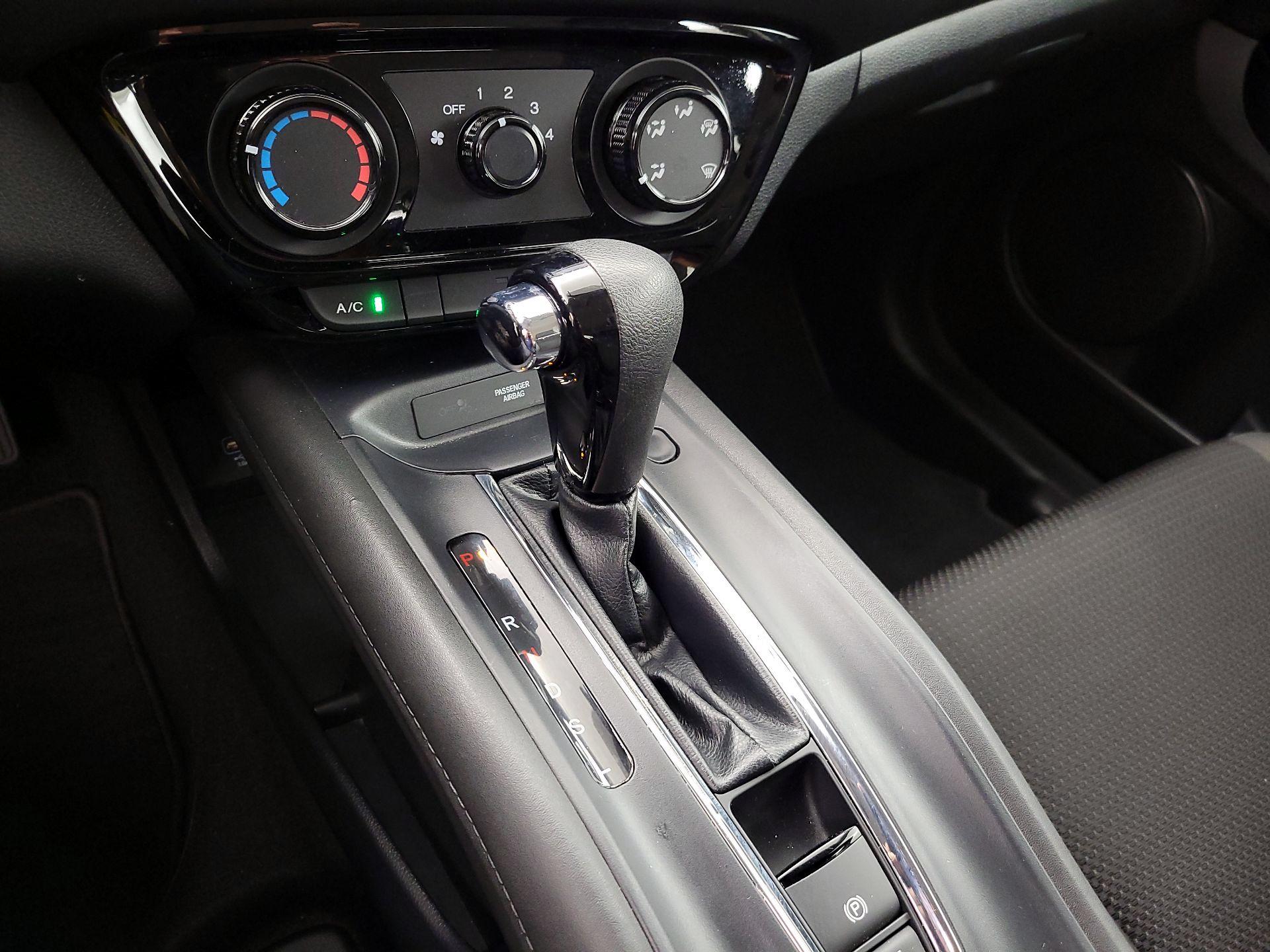 Thumbnail: 2022 Honda HR-V - 17