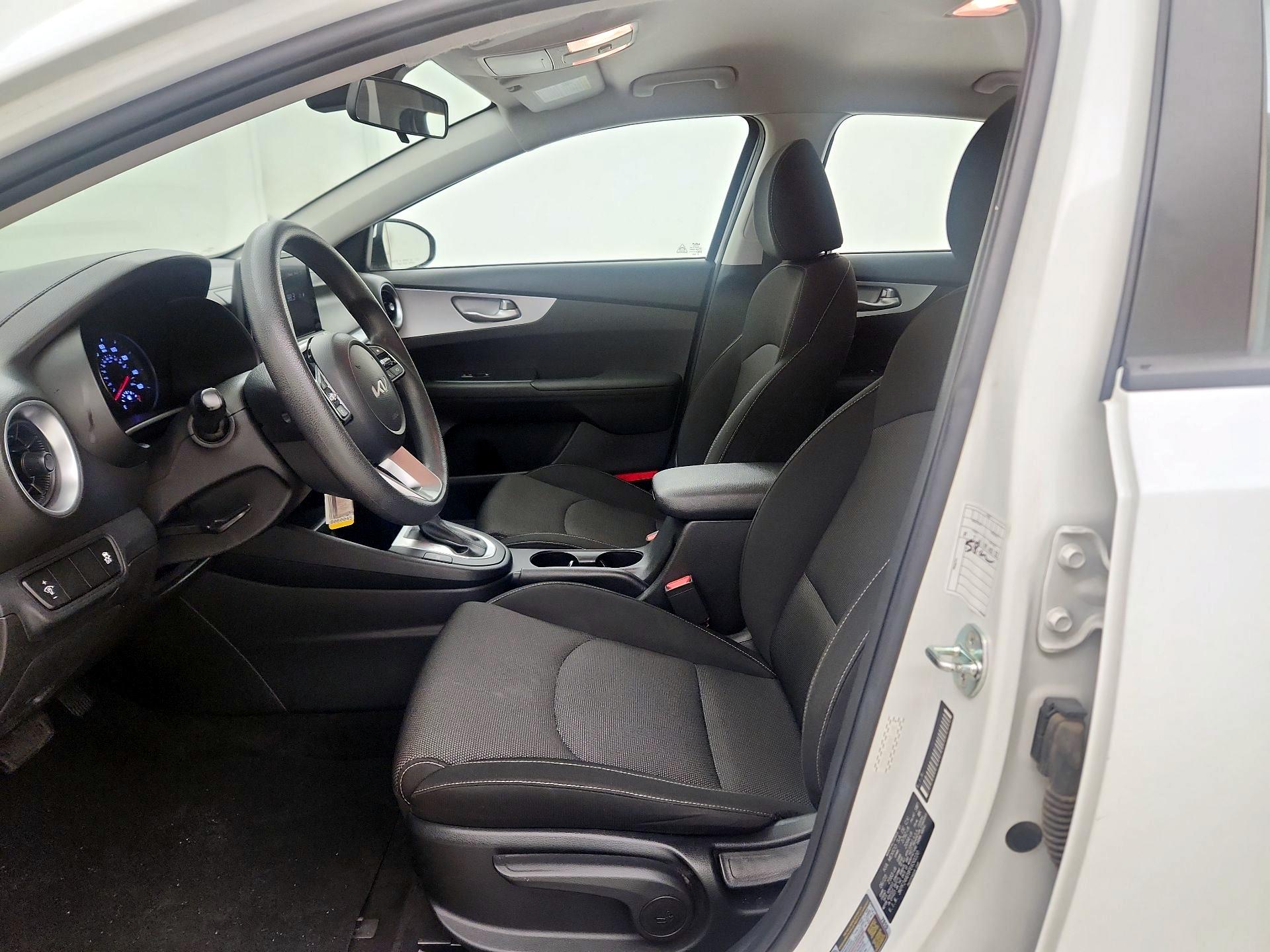 Thumbnail: 2023 Kia Forte - 11