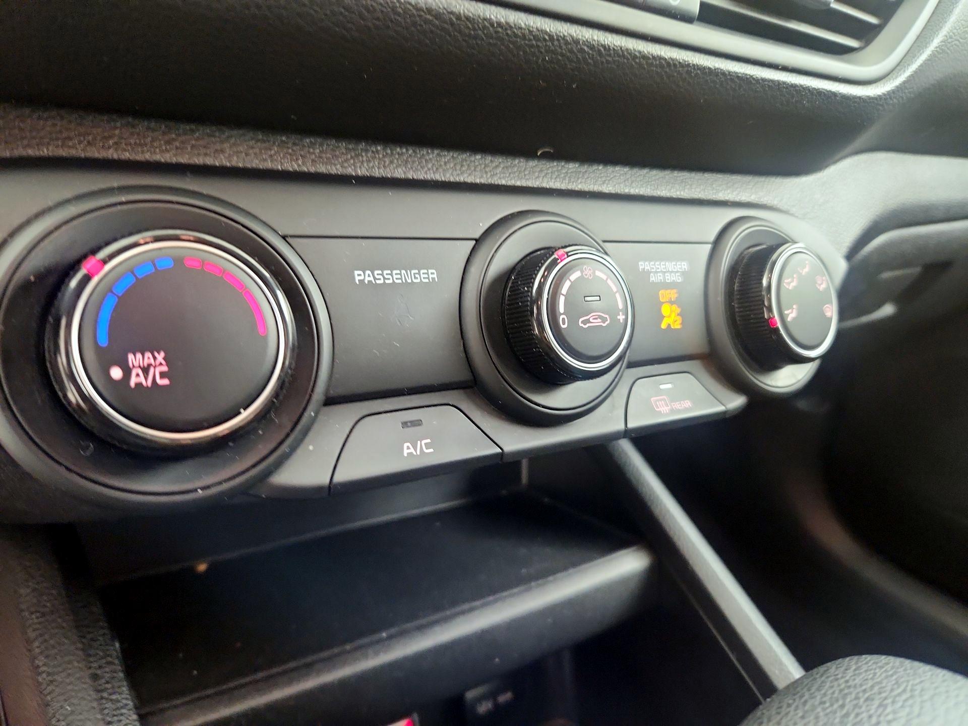 Thumbnail: 2023 Kia Forte - 16