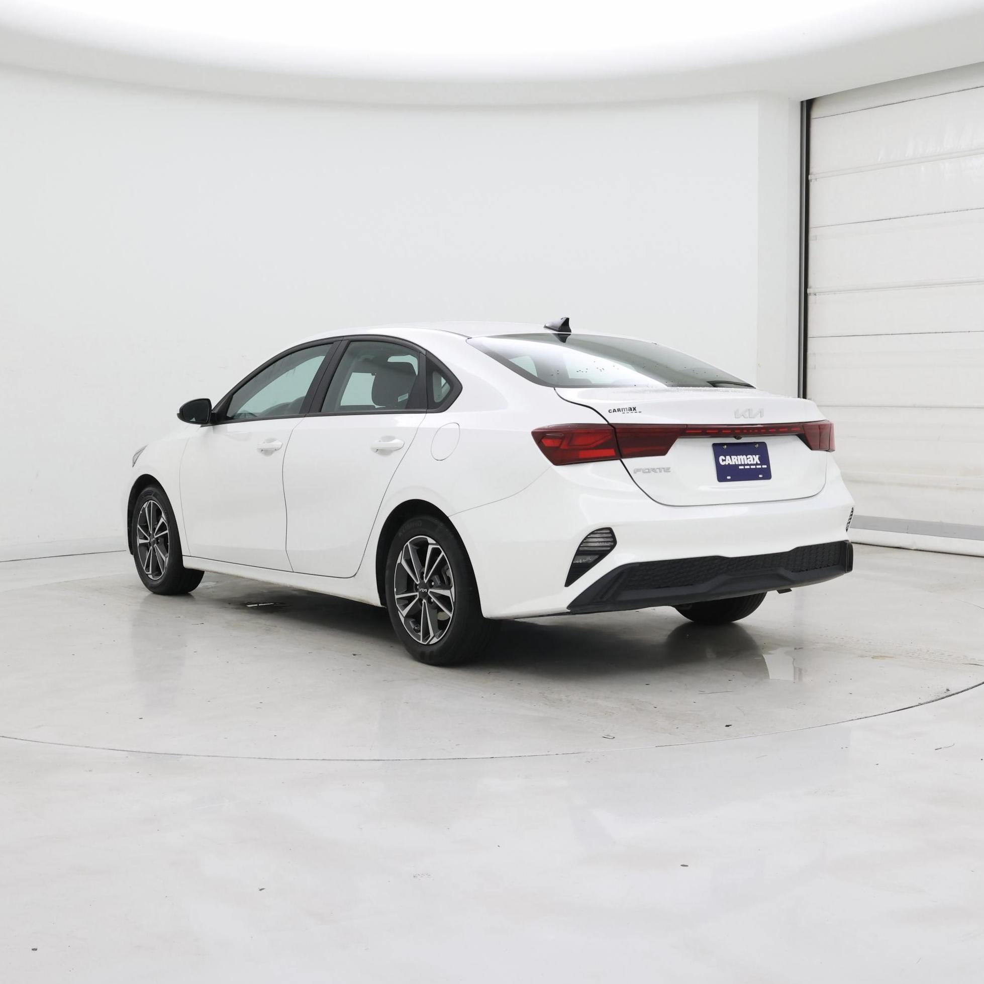 Thumbnail: 2023 Kia Forte - 2