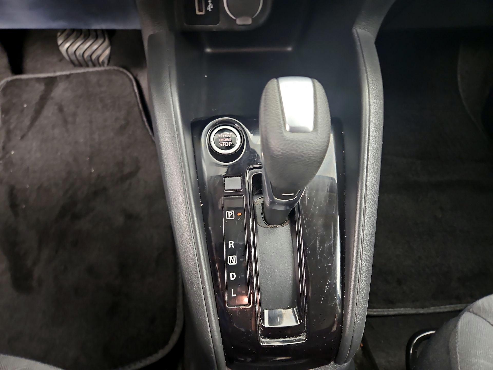 Thumbnail: 2022 Nissan Kicks - 17