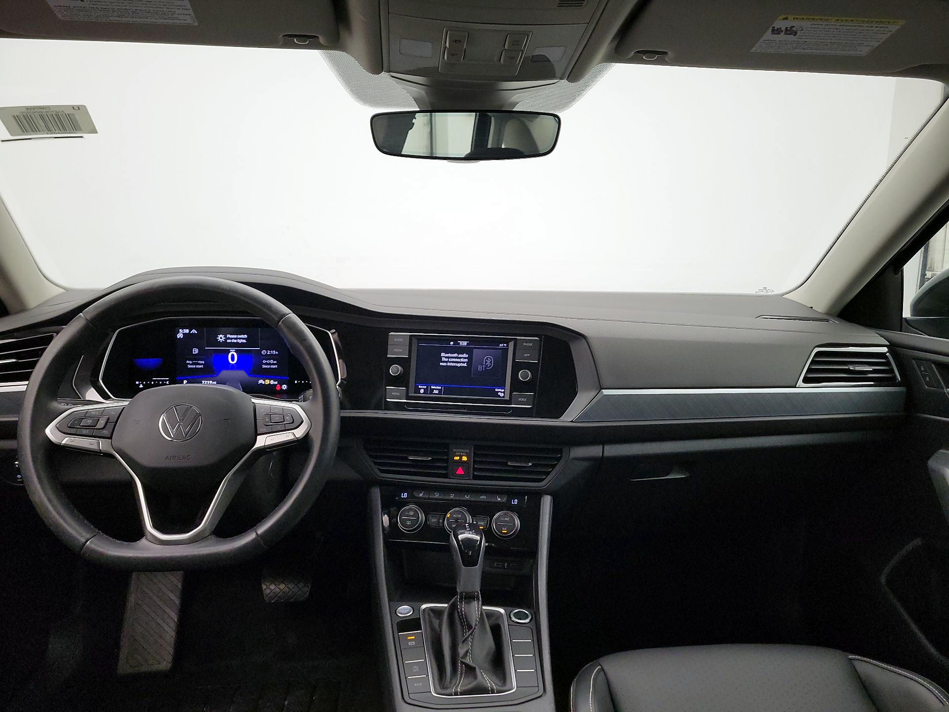 Thumbnail: 2022 Volkswagen Jetta - 9