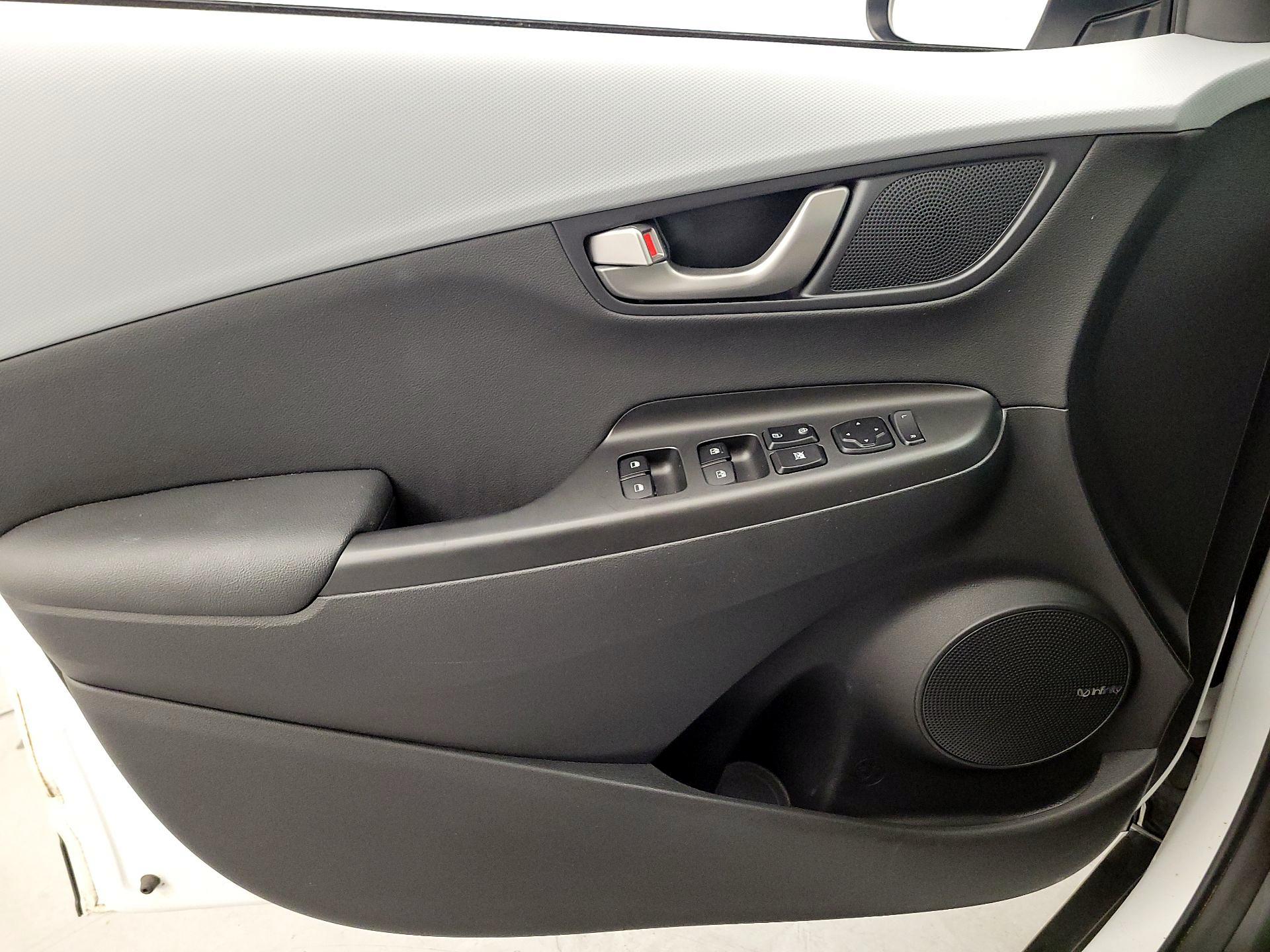 Thumbnail: 2021 Hyundai Kona - 12