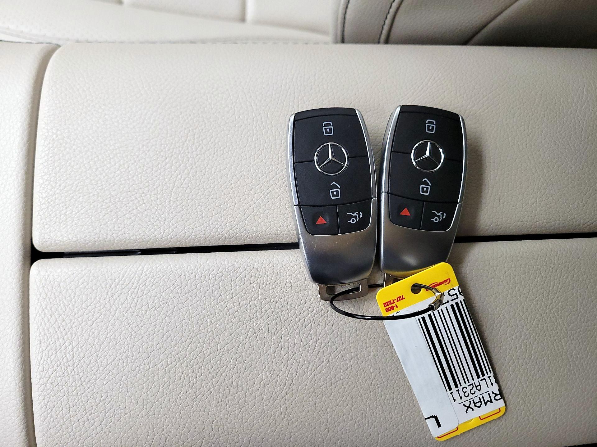 Thumbnail: 2020 Mercedes-Benz GLE - 18