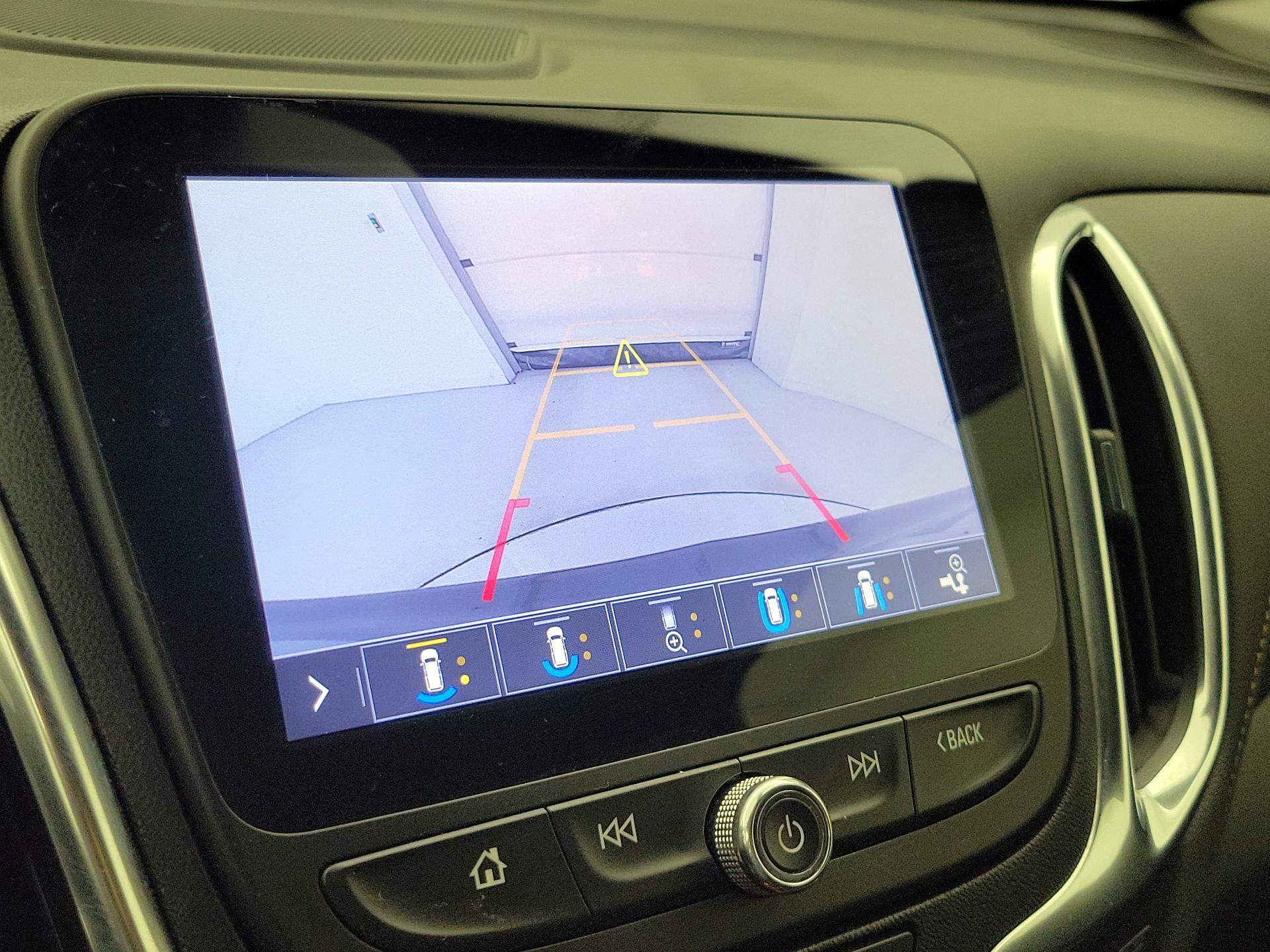 Thumbnail: 2021 Chevrolet Equinox - 14