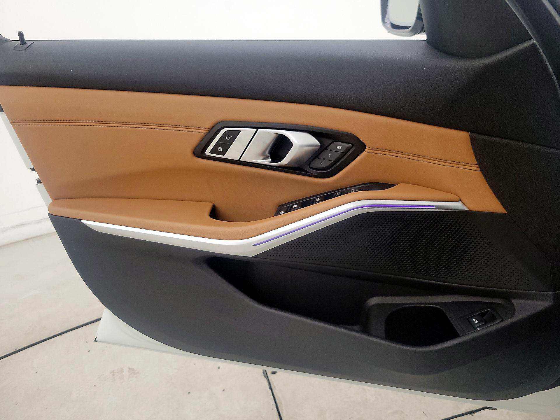 Thumbnail: 2021 BMW 3 Series - 12