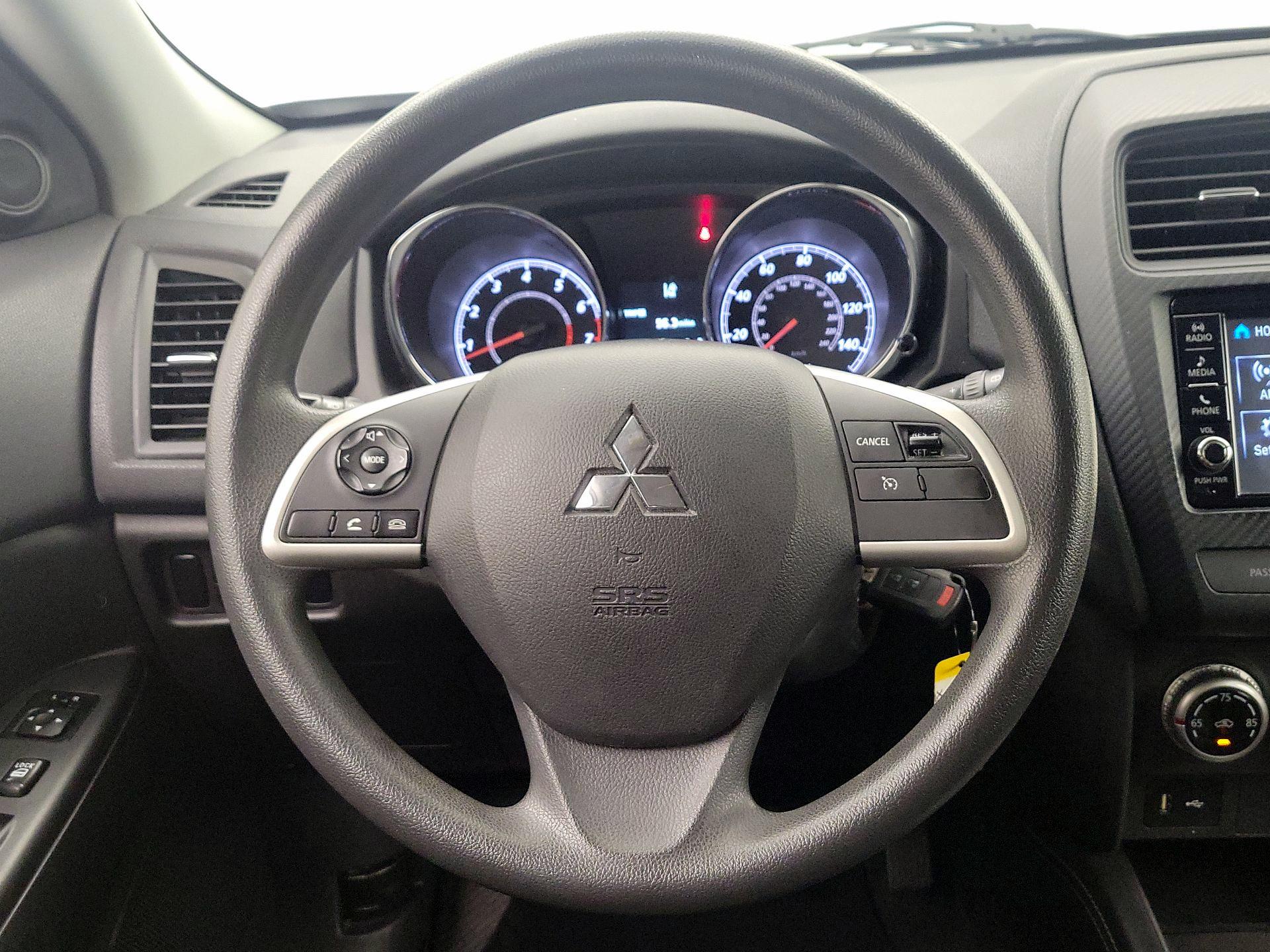 Thumbnail: 2023 Mitsubishi Outlander Sport - 10