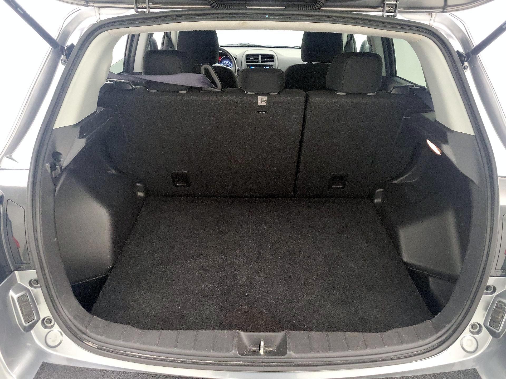 Thumbnail: 2023 Mitsubishi Outlander Sport - 20