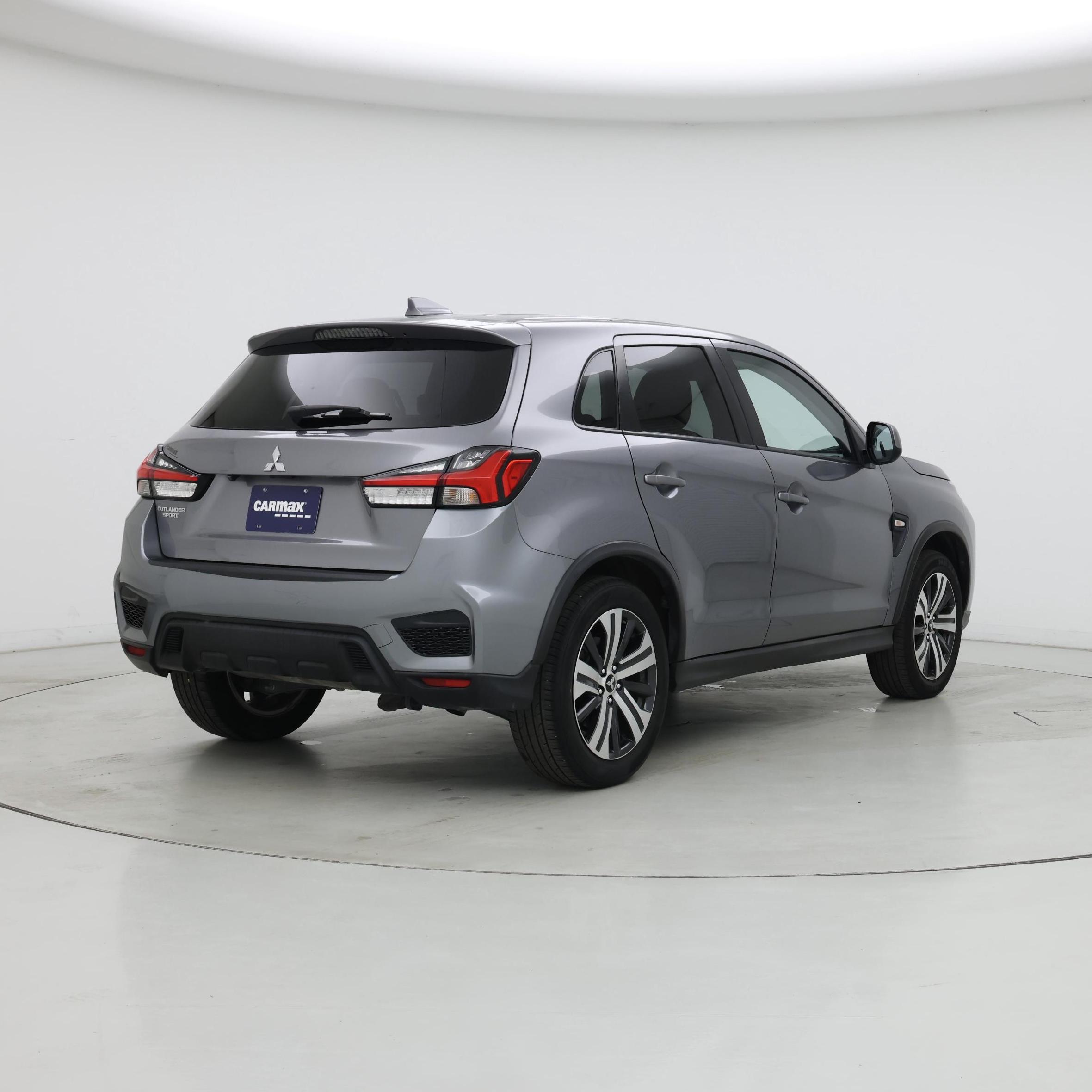 Thumbnail: 2023 Mitsubishi Outlander Sport - 8