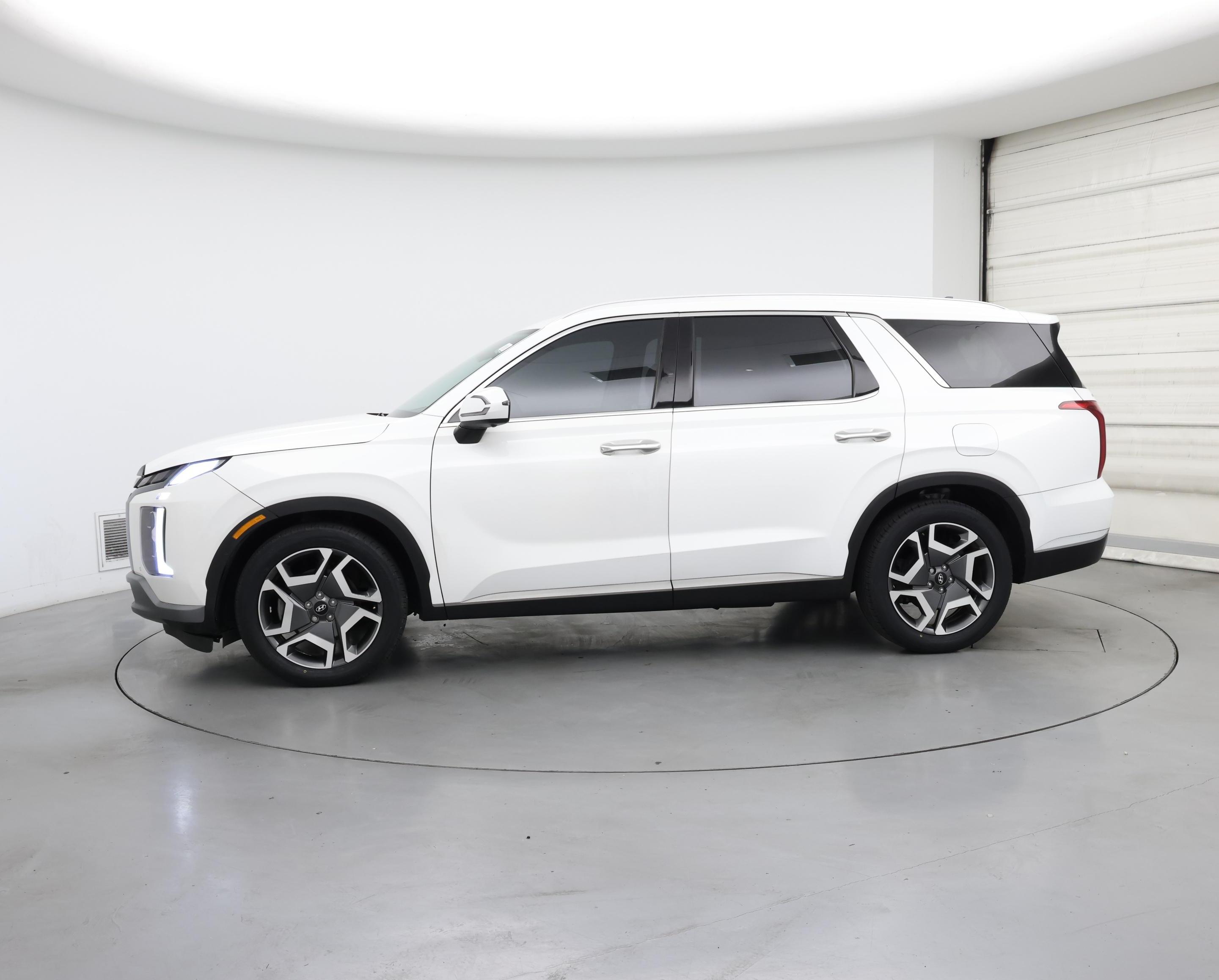 Thumbnail: 2023 Hyundai Palisade - 3