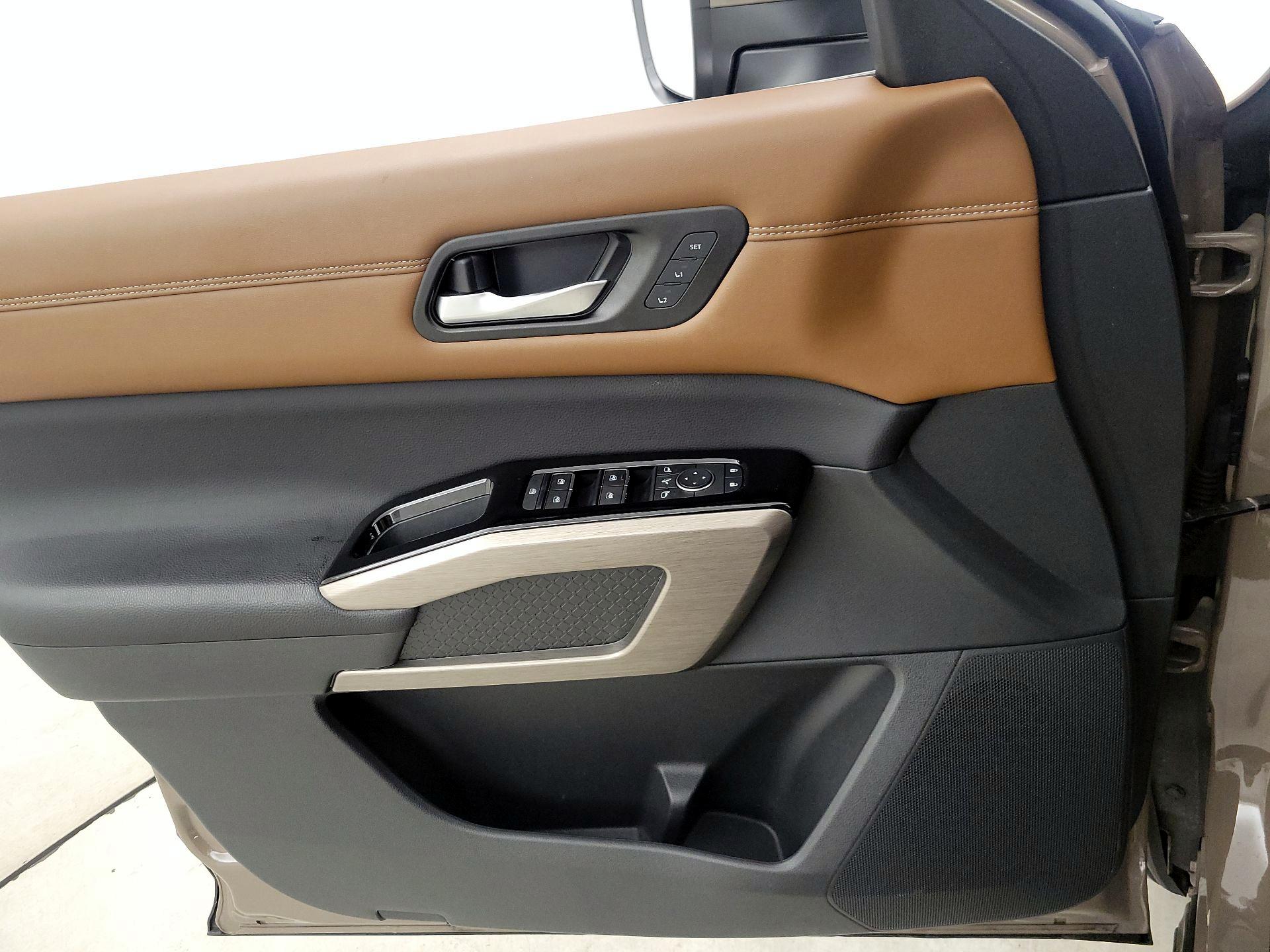 Thumbnail: 2023 Nissan Pathfinder - 12