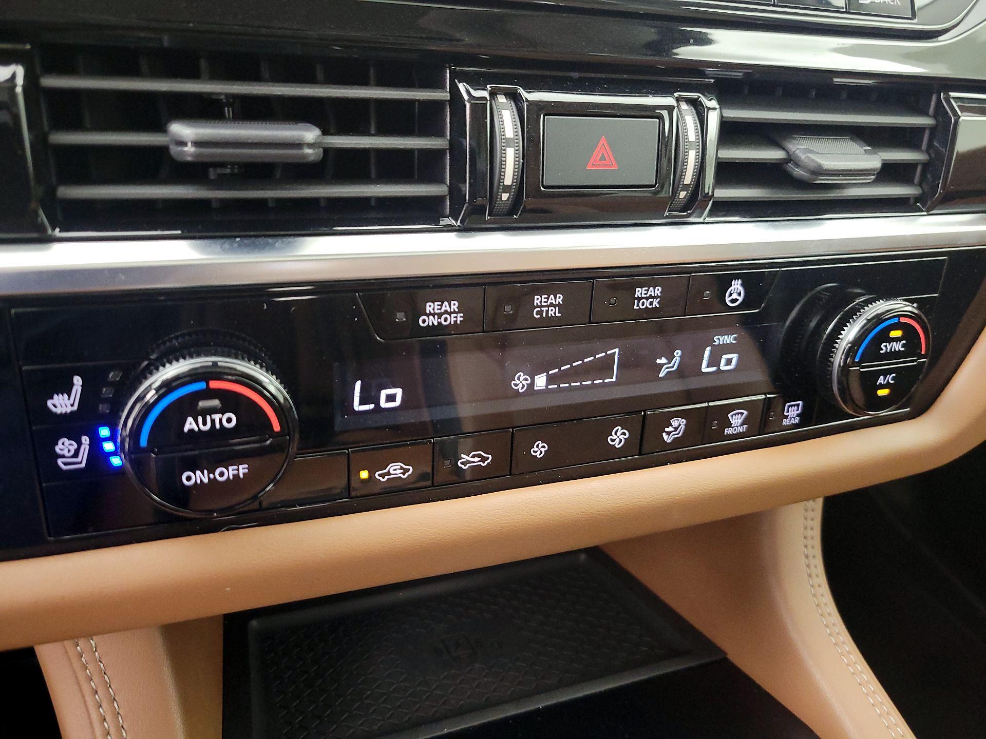 Thumbnail: 2023 Nissan Pathfinder - 17