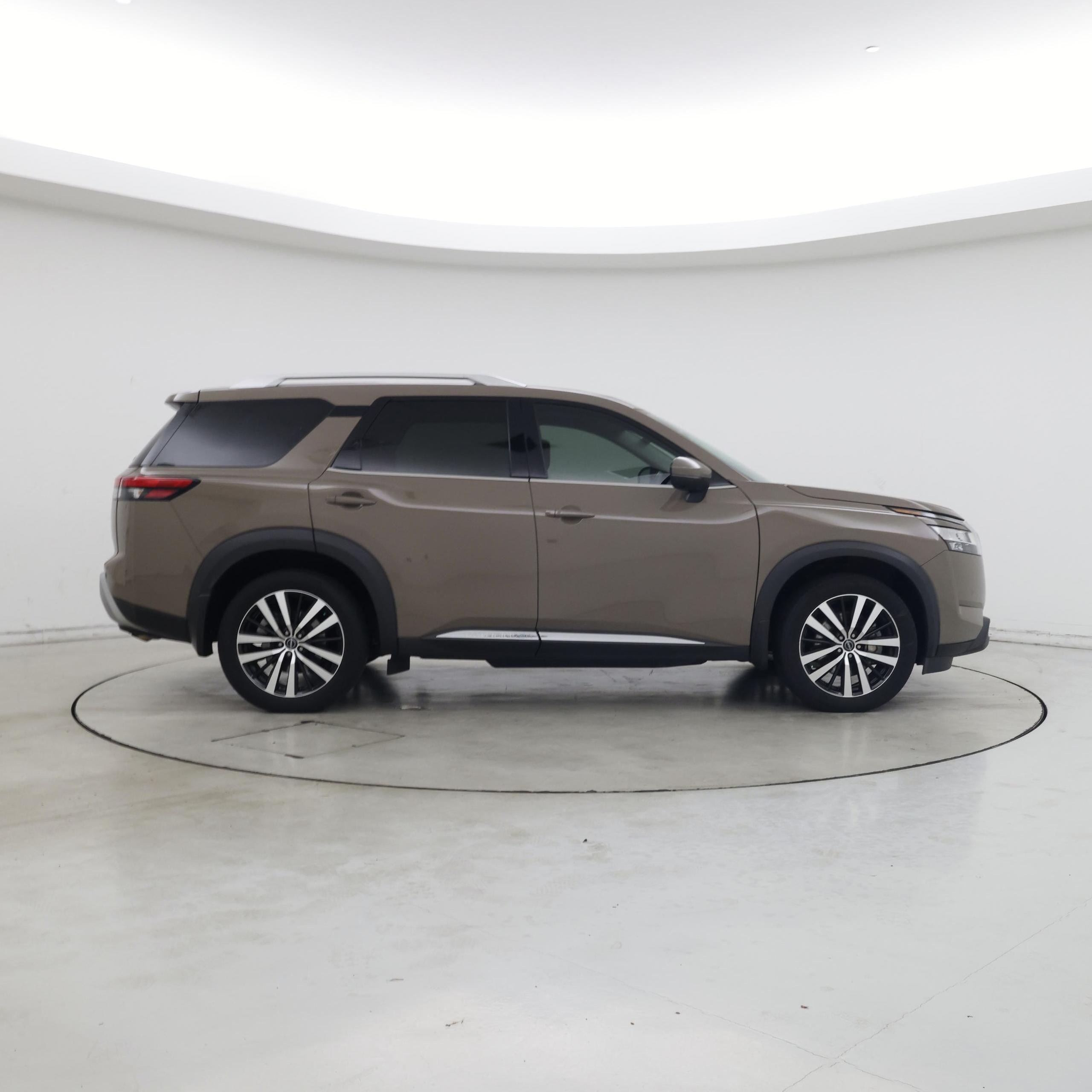 Thumbnail: 2023 Nissan Pathfinder - 7