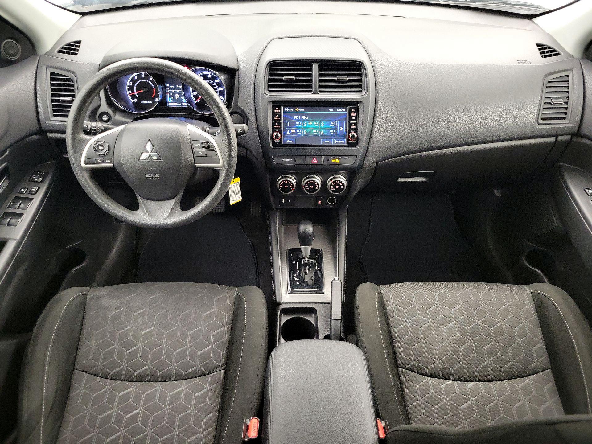 Thumbnail: 2023 Mitsubishi Outlander Sport - 9