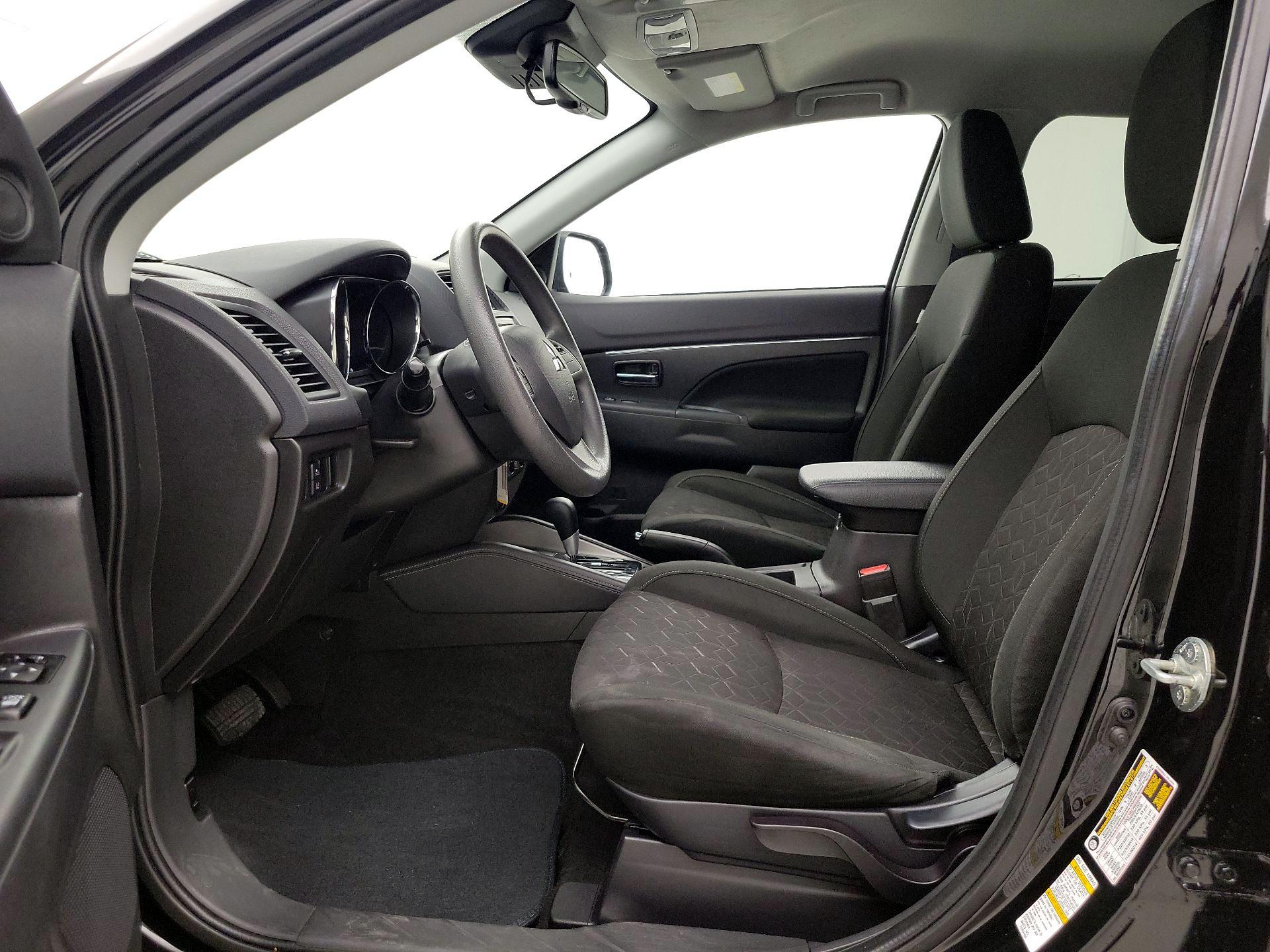 Thumbnail: 2023 Mitsubishi Outlander Sport - 11