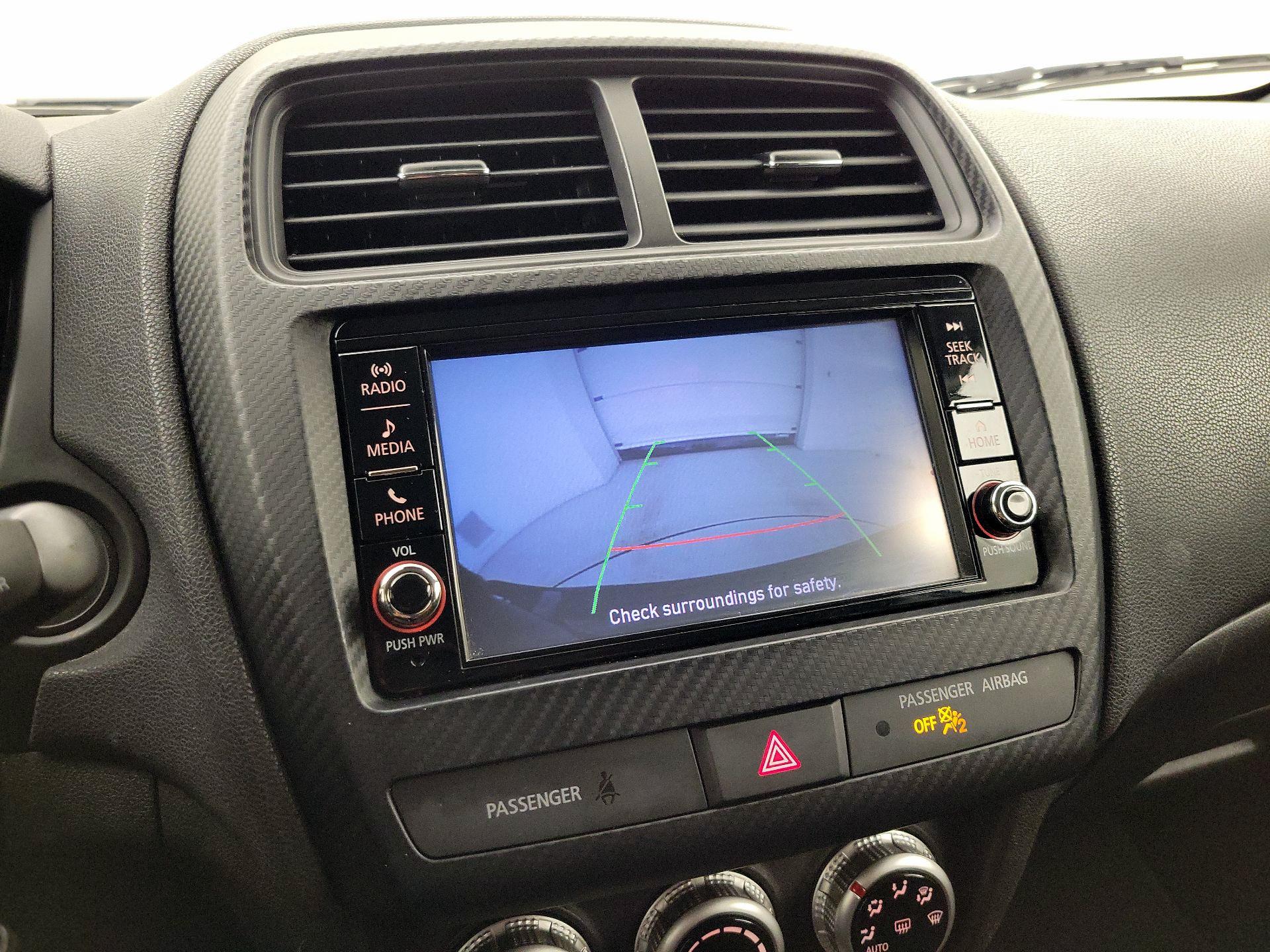 Thumbnail: 2023 Mitsubishi Outlander Sport - 14