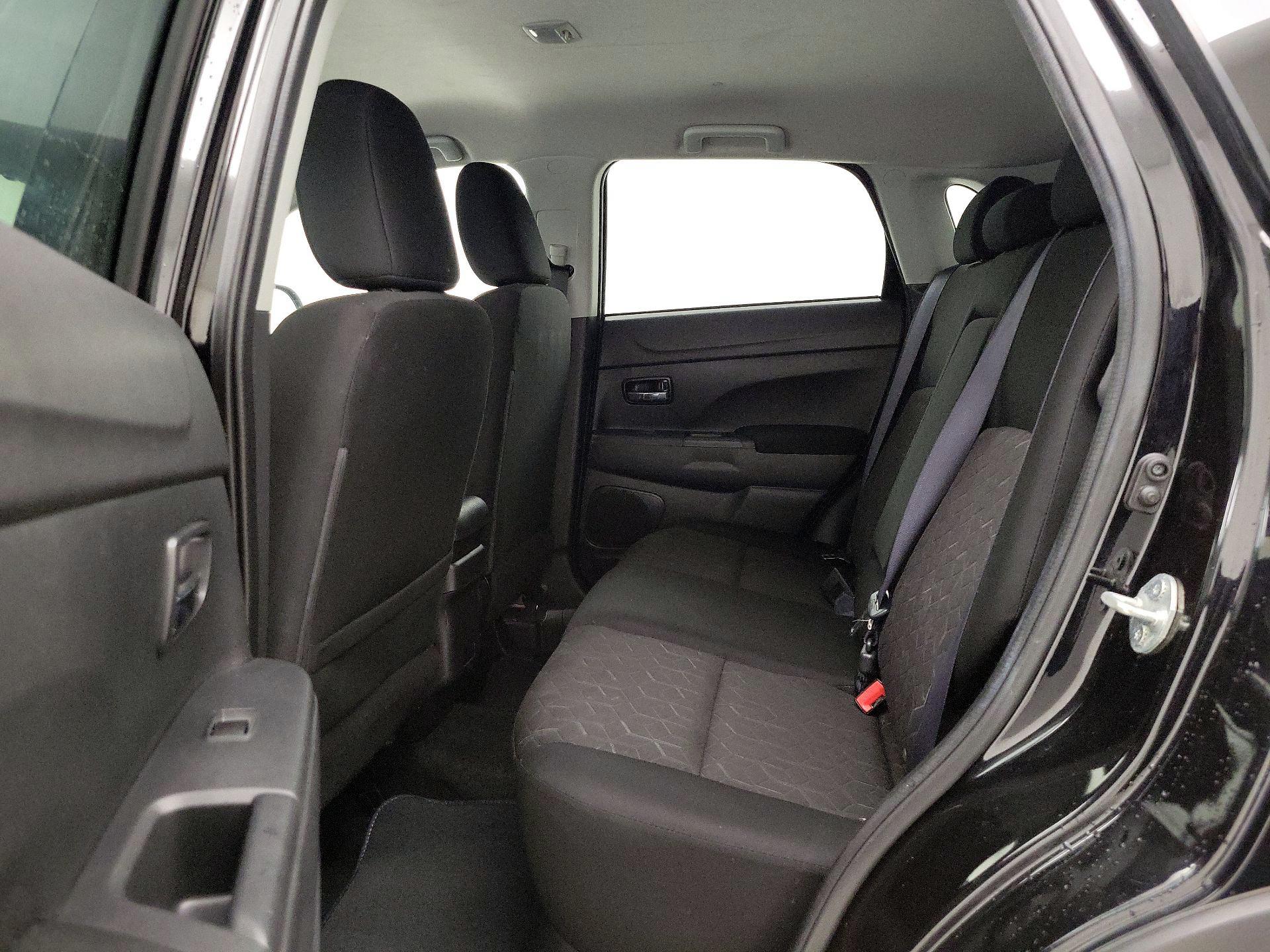 Thumbnail: 2023 Mitsubishi Outlander Sport - 19