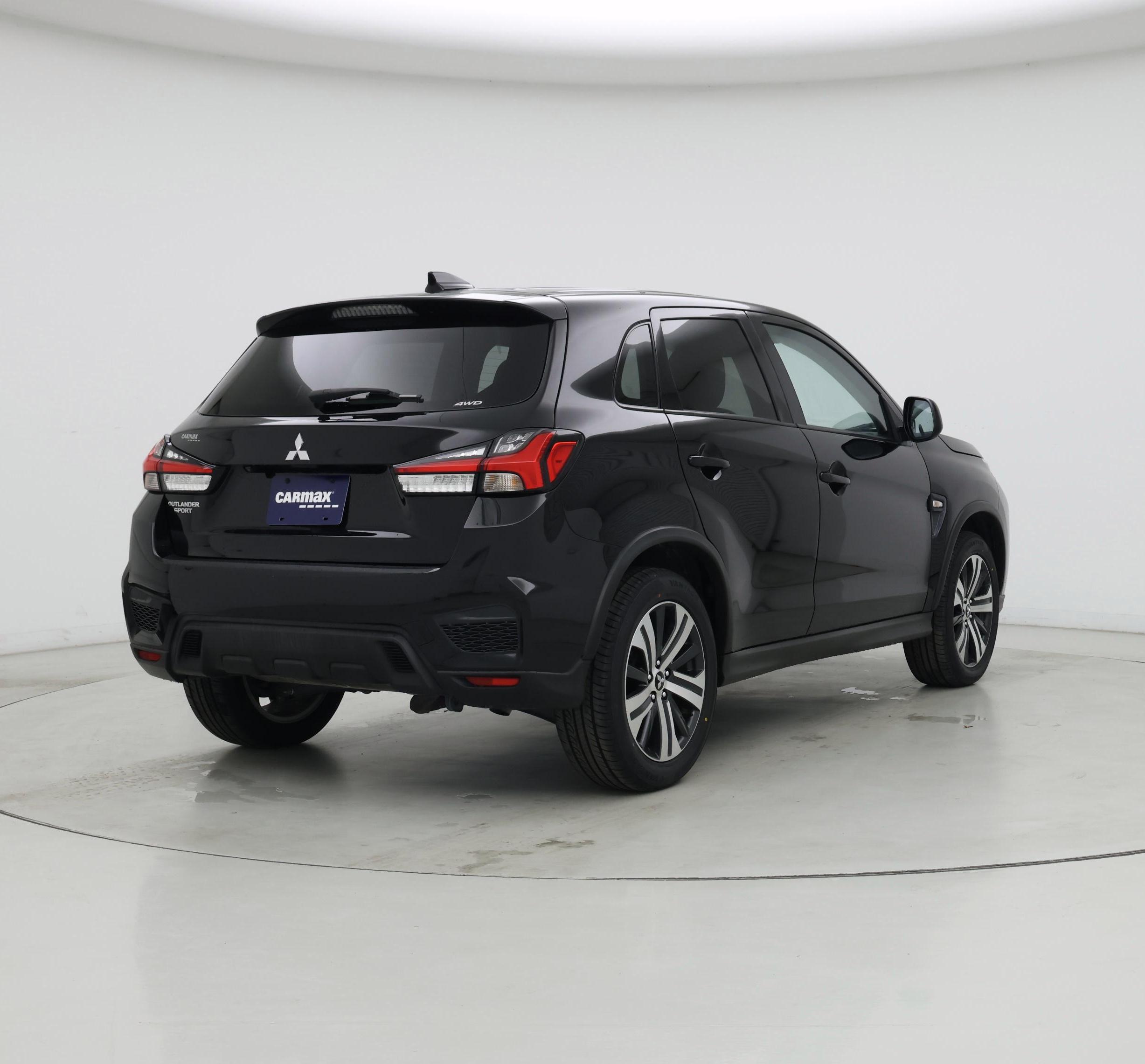 Thumbnail: 2023 Mitsubishi Outlander Sport - 8