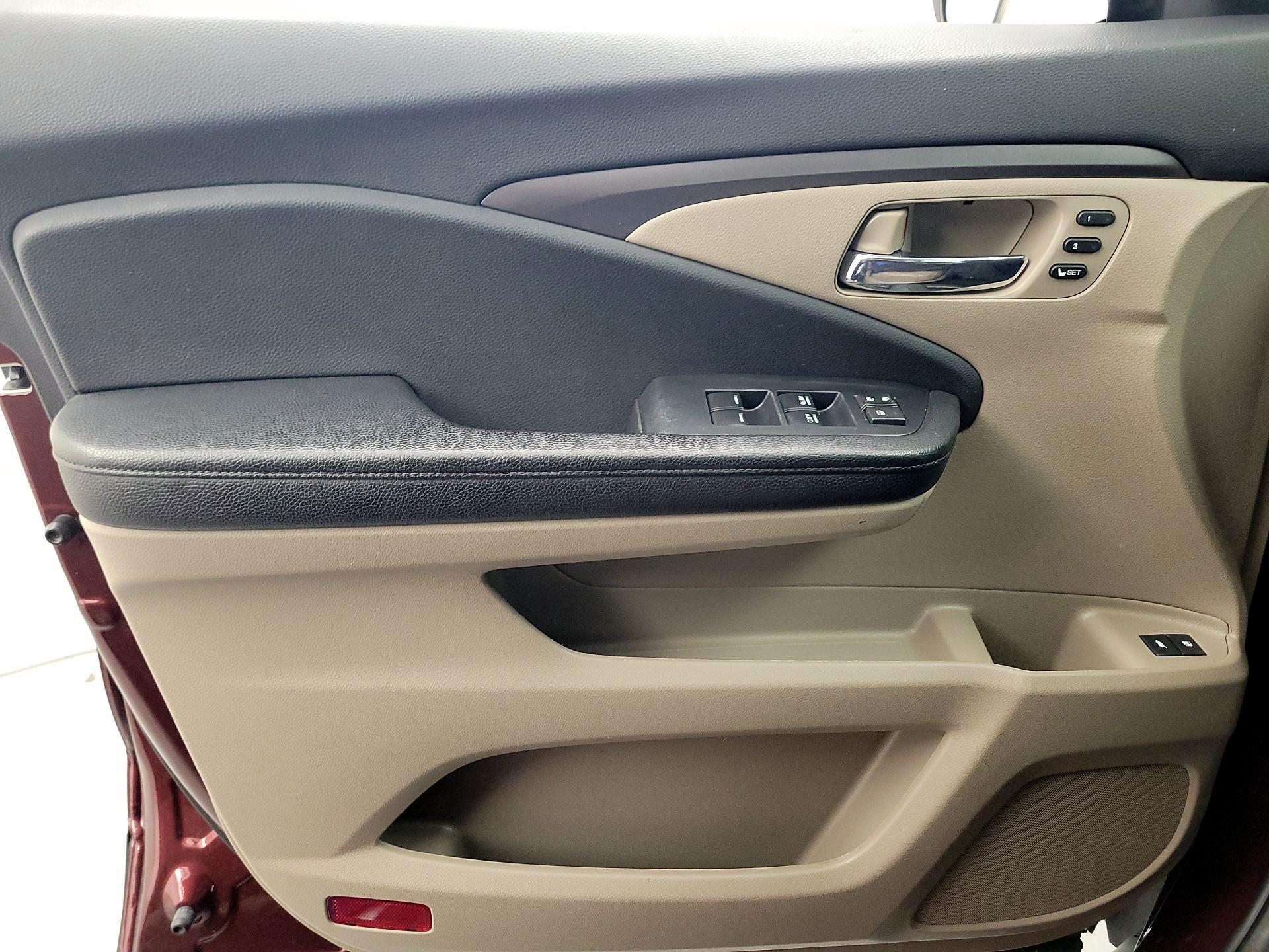 Thumbnail: 2022 Honda Pilot - 12