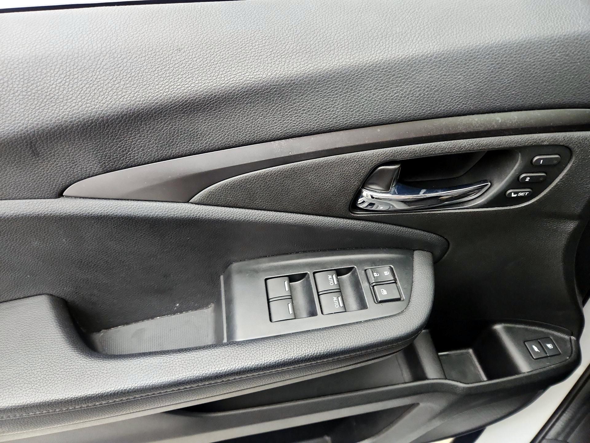 Thumbnail: 2022 Honda Pilot - 12