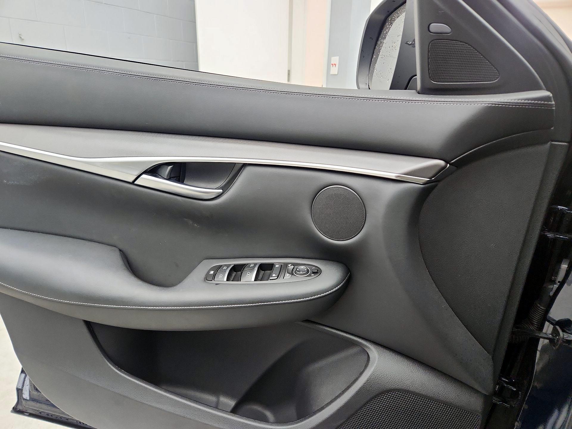 Thumbnail: 2022 INFINITI QX50 - 12