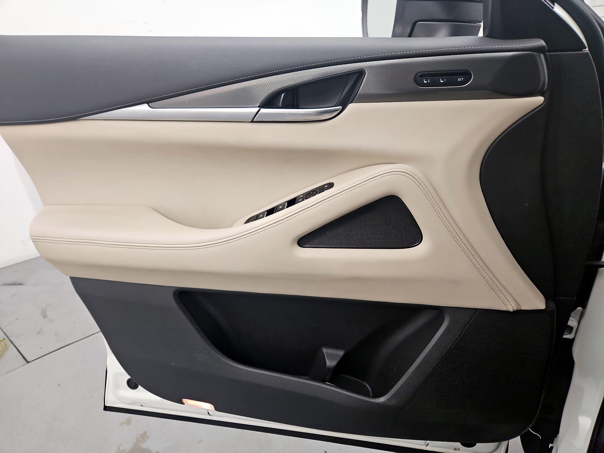 Thumbnail: 2023 INFINITI QX60 - 12