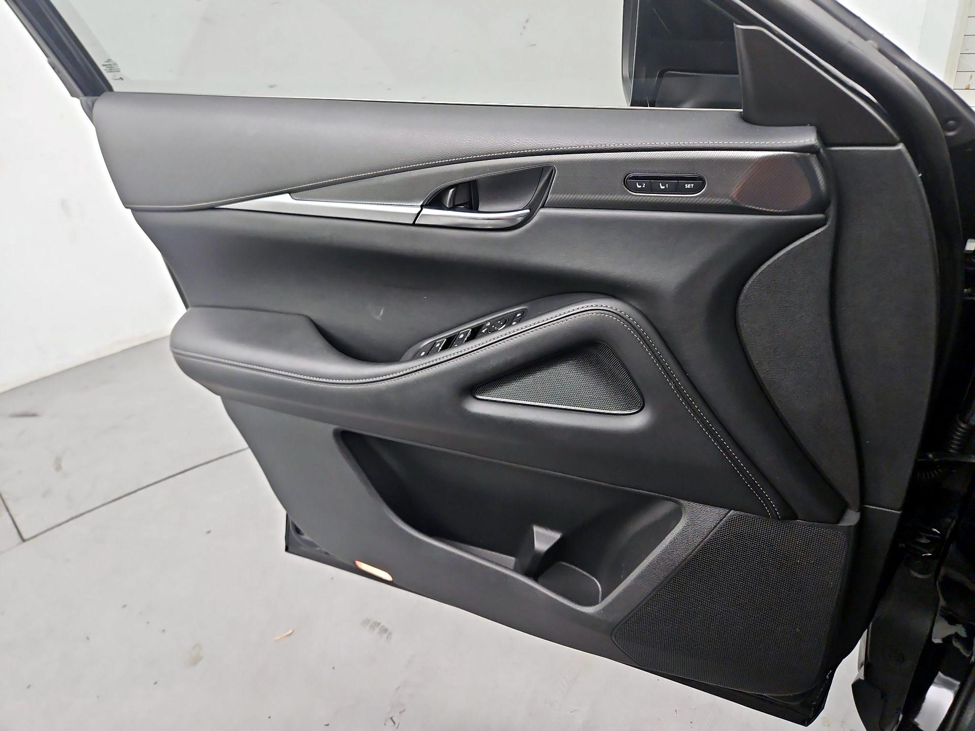 Thumbnail: 2023 INFINITI QX60 - 12