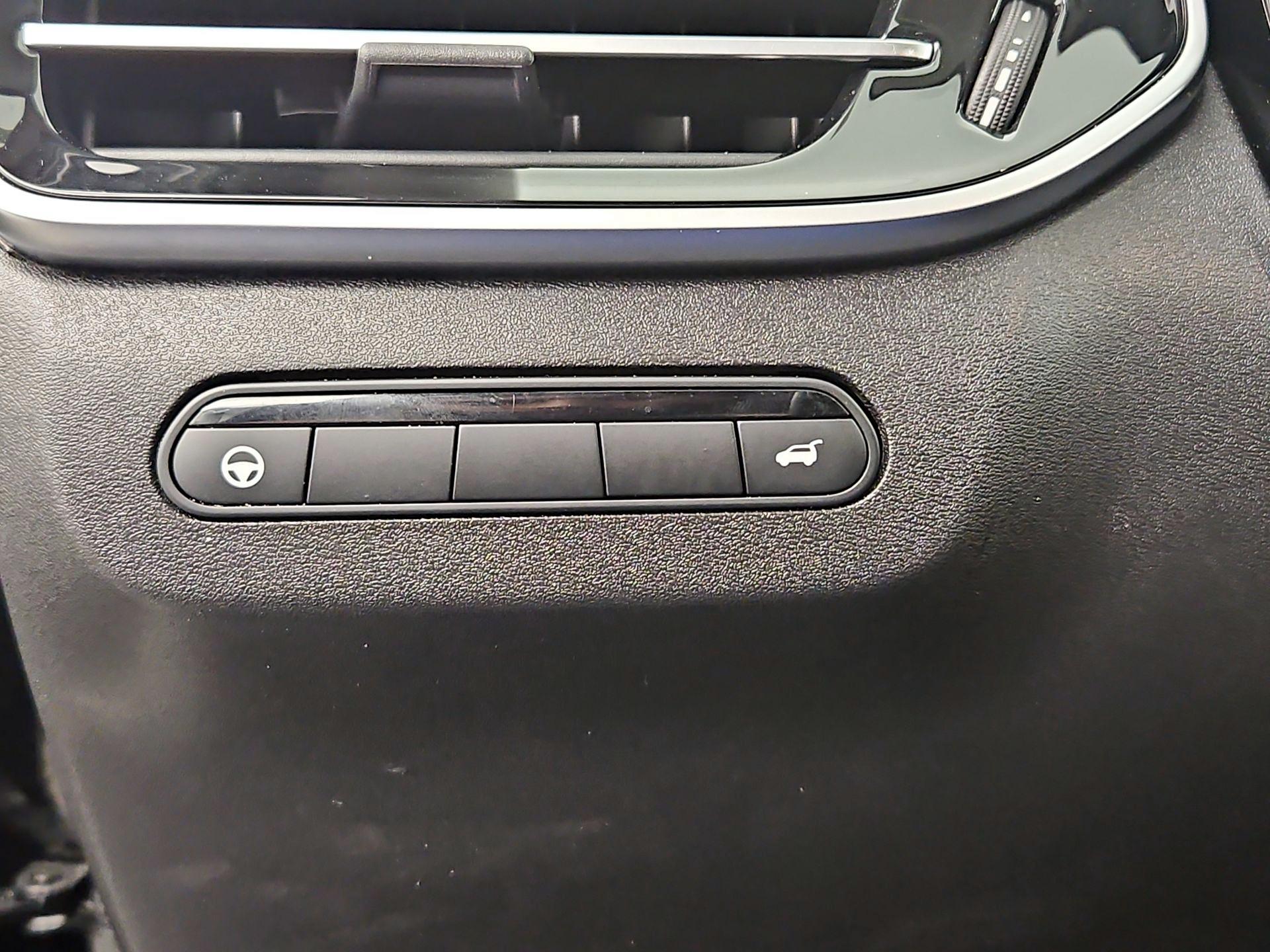 Thumbnail: 2023 INFINITI QX60 - 13