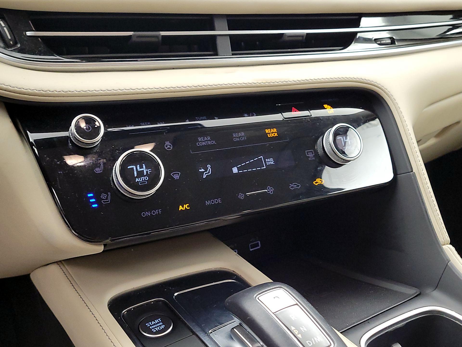 Thumbnail: 2023 INFINITI QX60 - 14