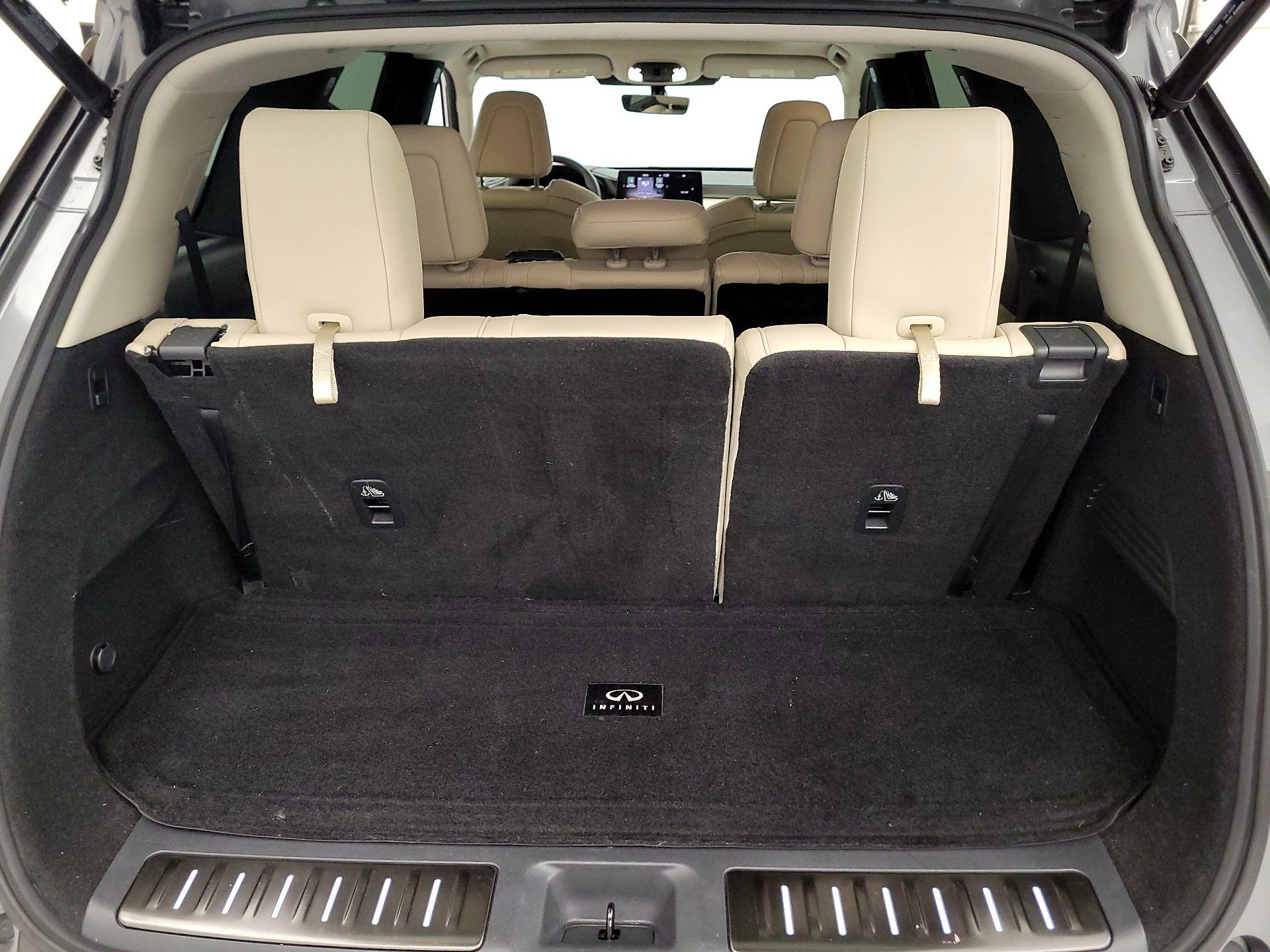 Thumbnail: 2023 INFINITI QX60 - 16