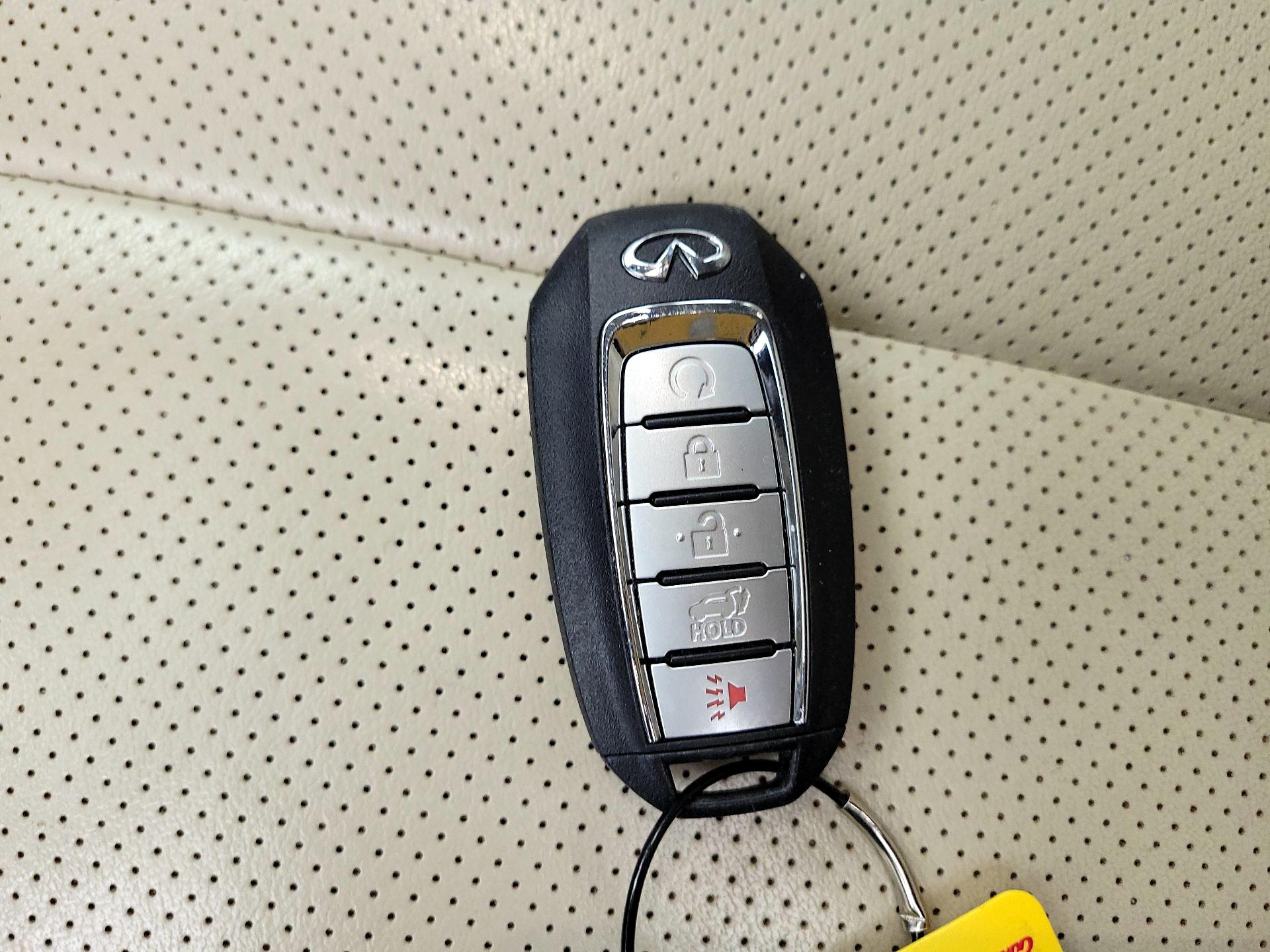 Thumbnail: 2023 INFINITI QX60 - 19