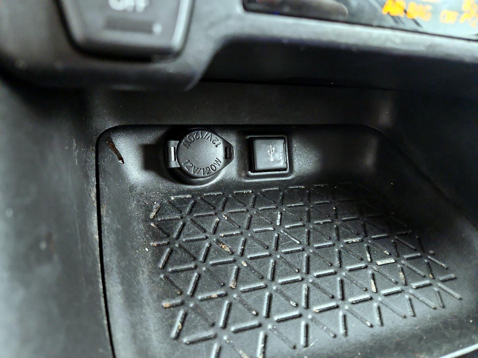 Thumbnail: 2020 Toyota RAV4 - 18